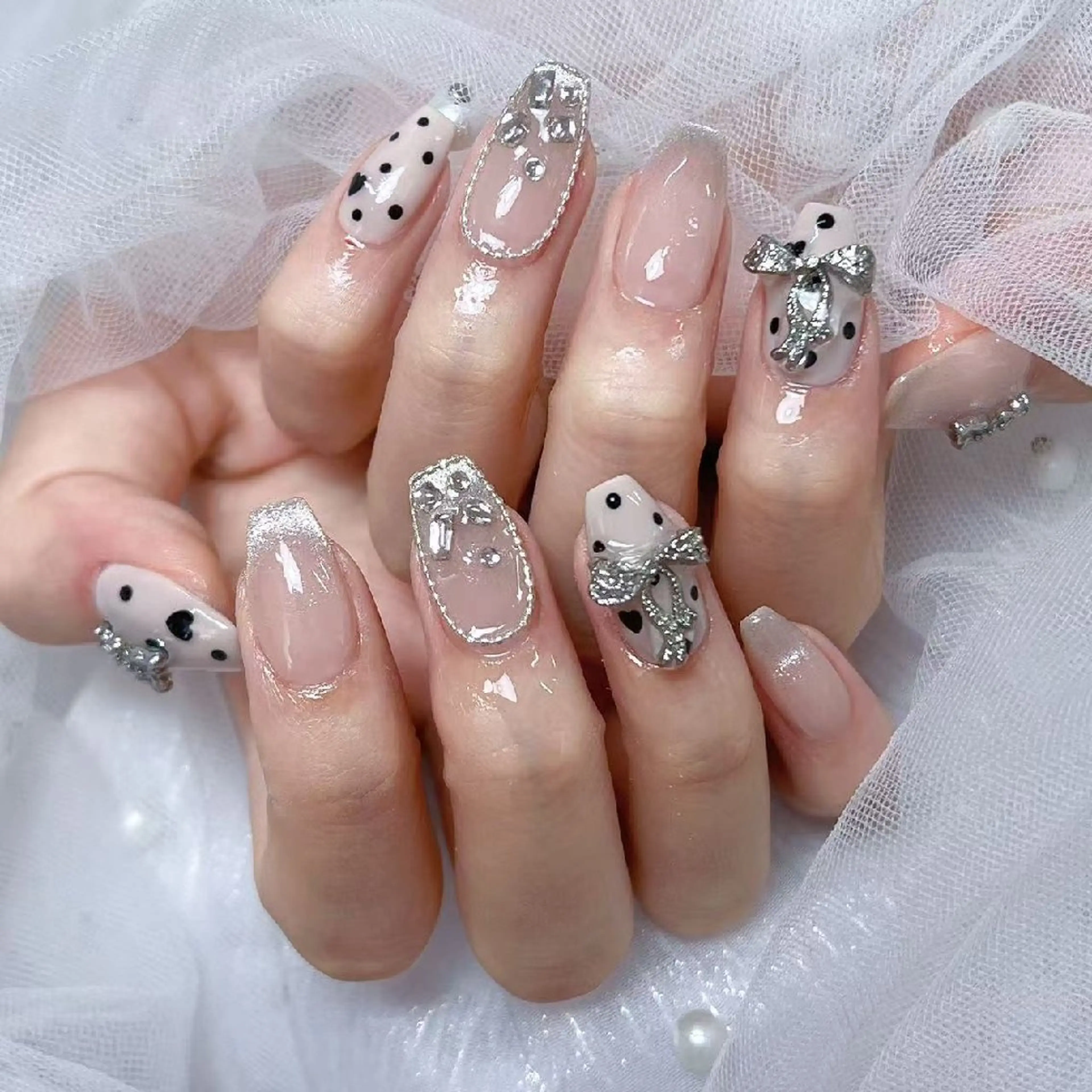 ネイル オーロラネイル チークネイル 長さ出し フットネイル フレンチネイル ハンドネイル ＫＯ ＫＯのネイルデザイン