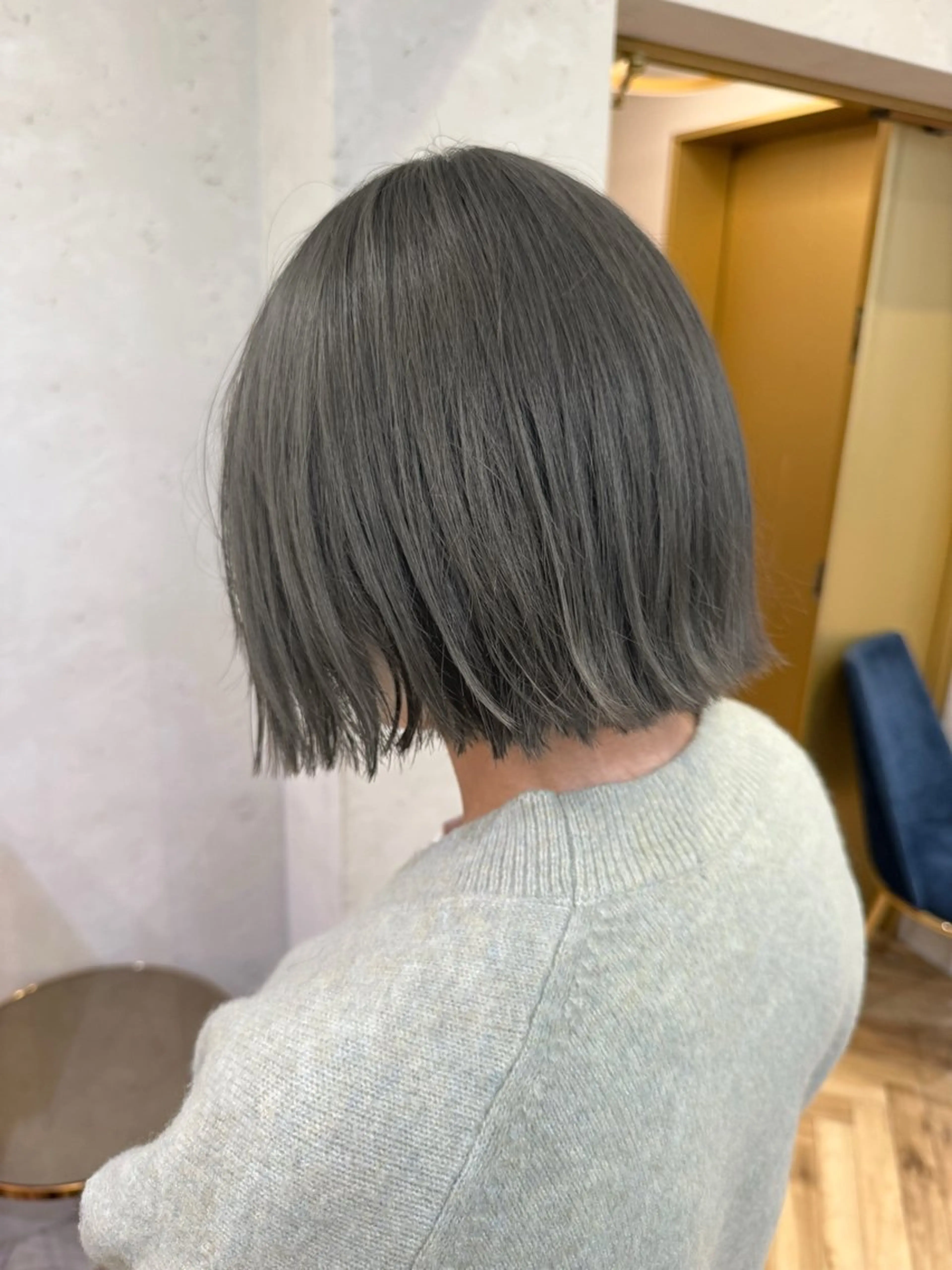 ショート カット ヘアカラー 透明感カラー│ レイヤーヘア中居美樹のヘアスタイル