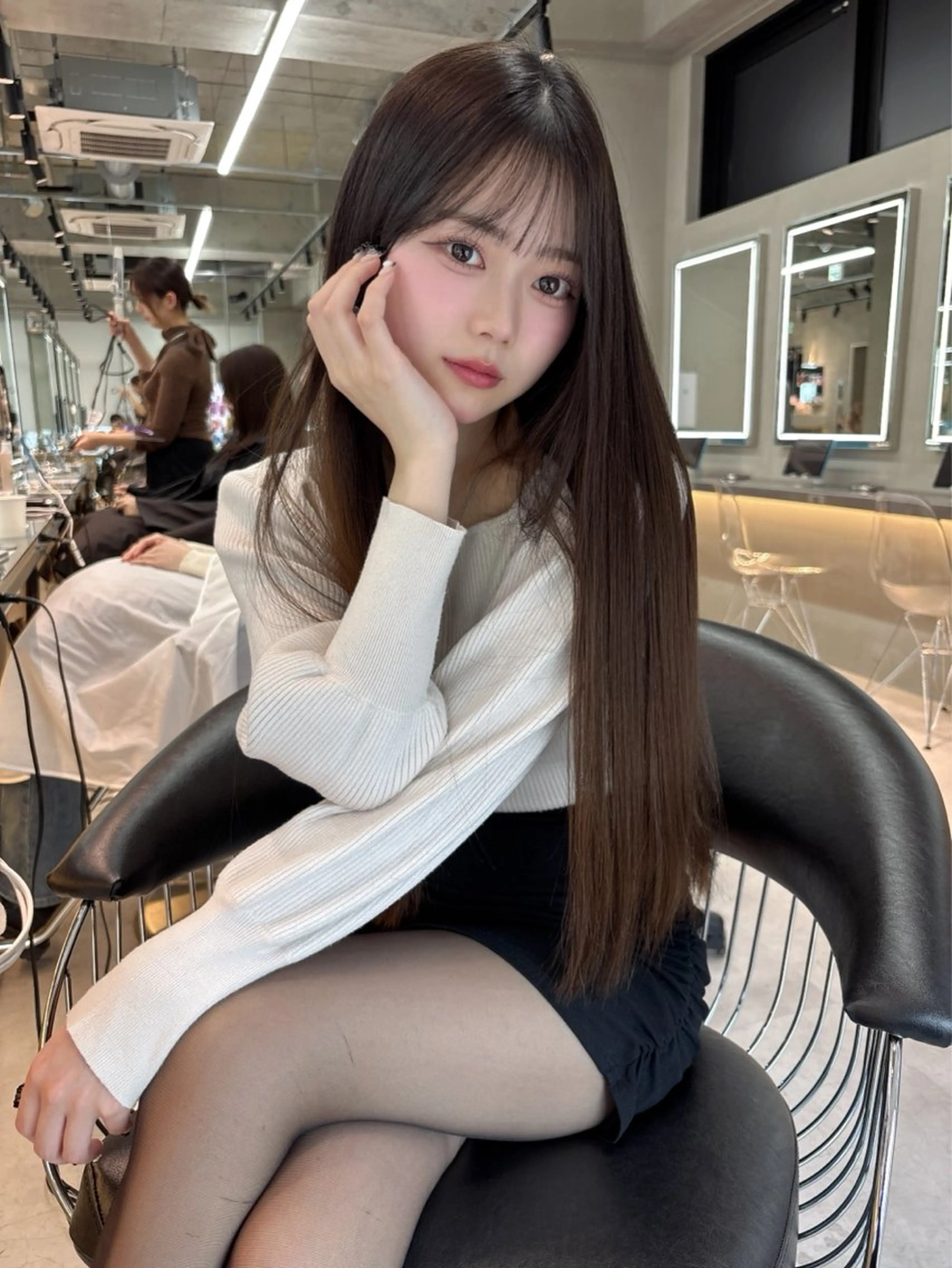 ロング カラー パーマ 髪質改善 レイヤーカット 縮毛矯正 【美髪矯正】 吉村　清志のヘアスタイル