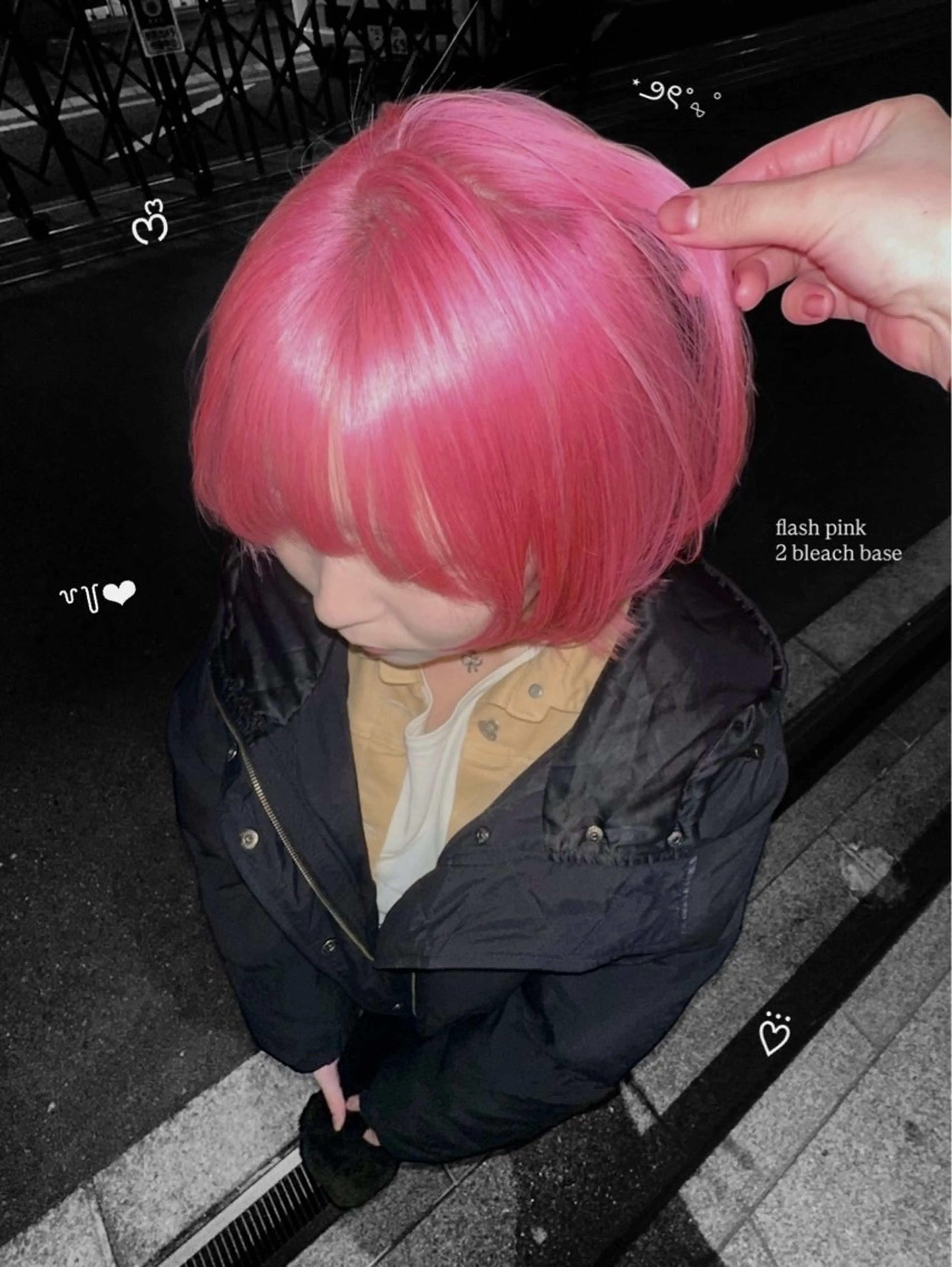 ショート カラー ヘアカラー トリートメント ura/デザイン/ ハイトーン/個性派のヘアスタイル