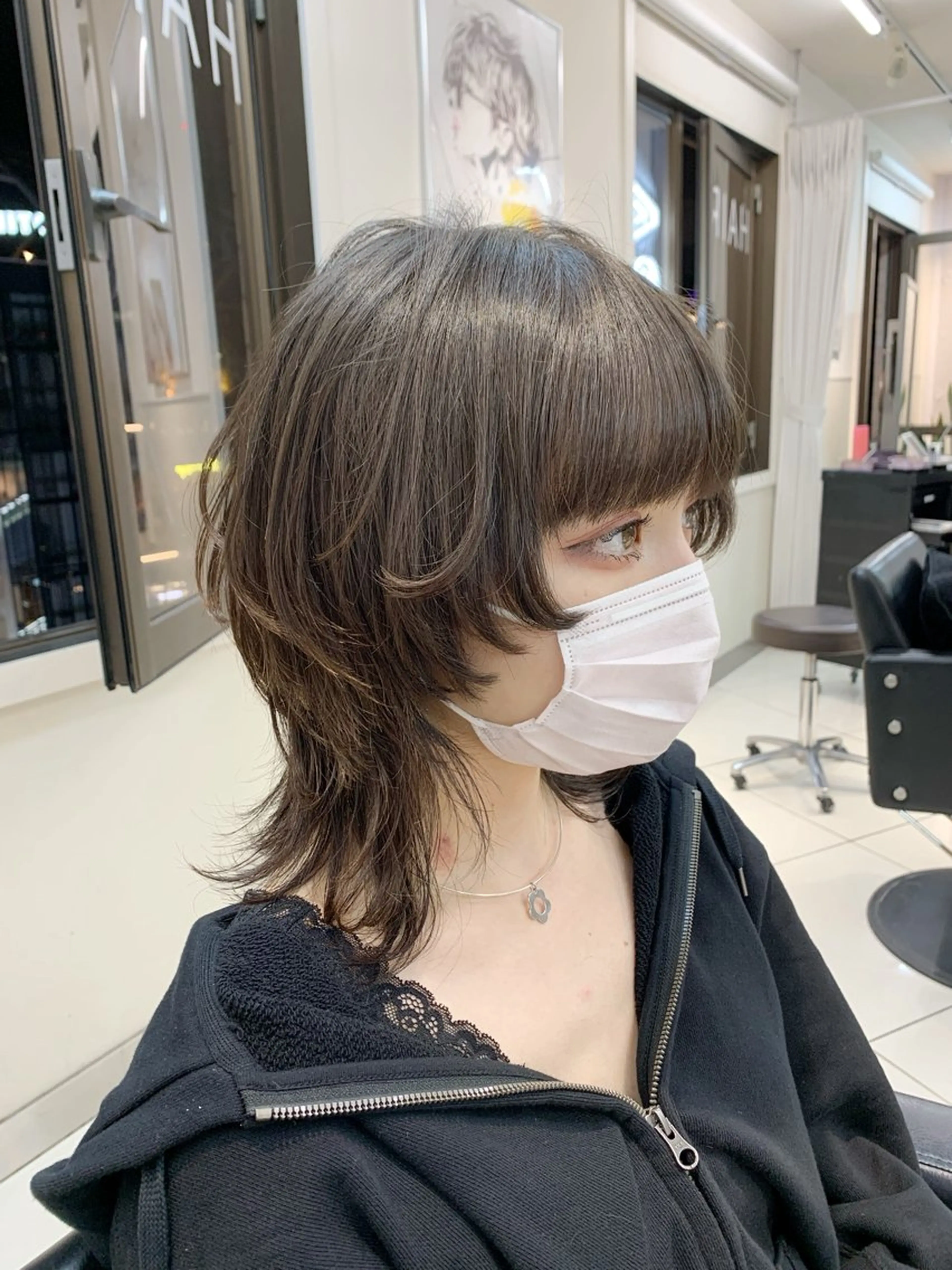 ショート カラー ウルフカット カット ロングウルフ🤍渋谷 🤍Mizukiのヘアスタイル