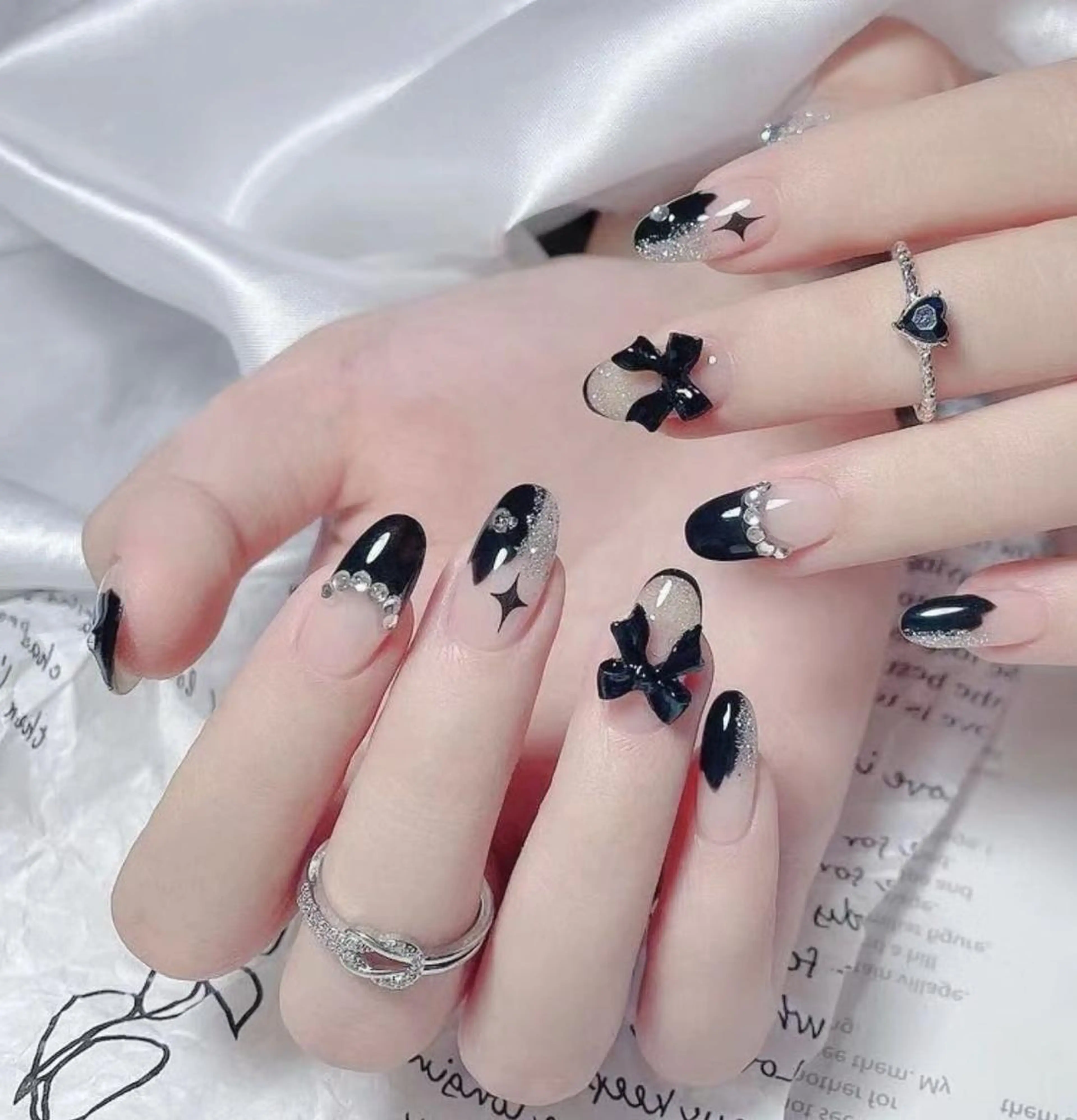 ネイル Queens みなみのネイルデザイン