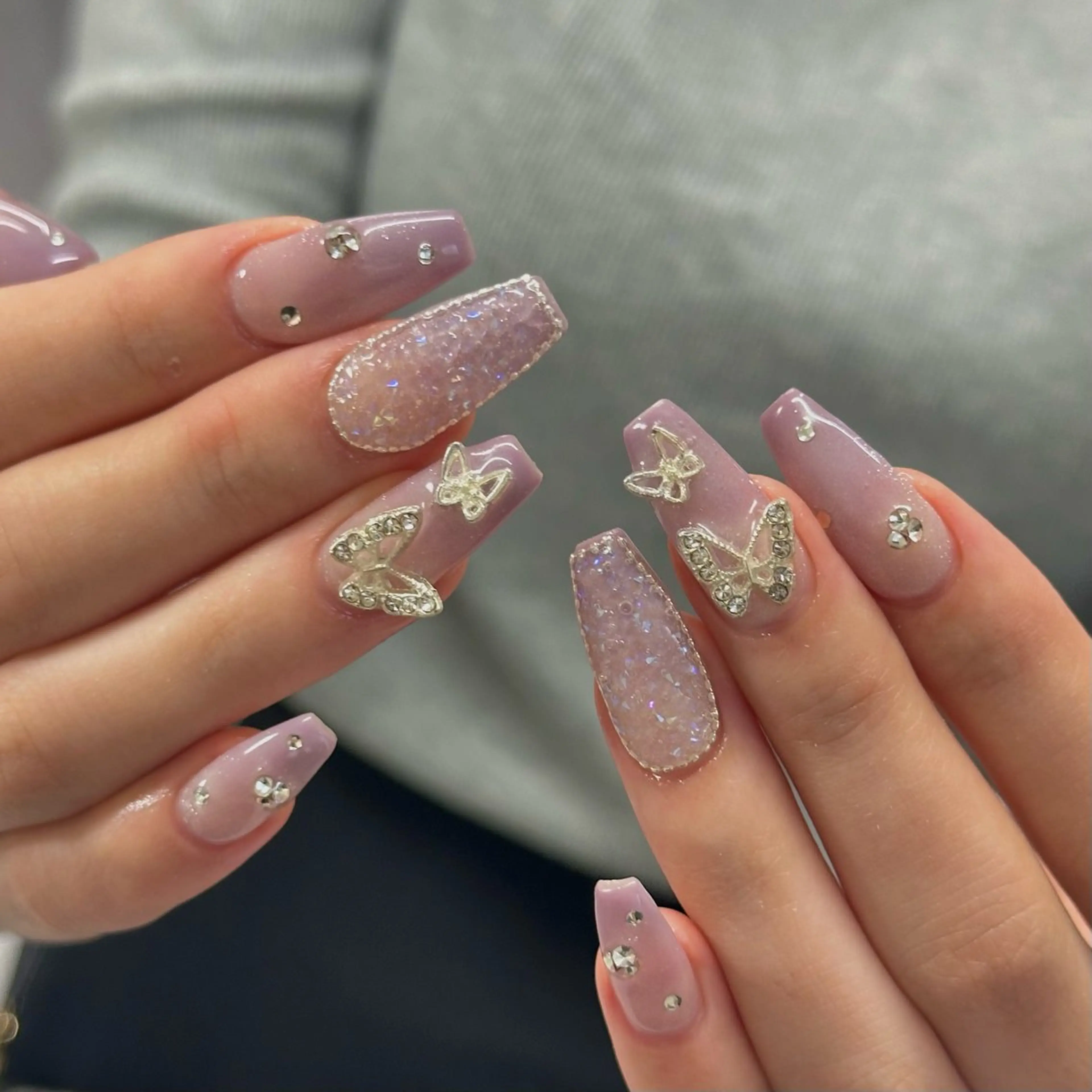 ネイル ハンドネイル Nailist Amiのネイルデザイン