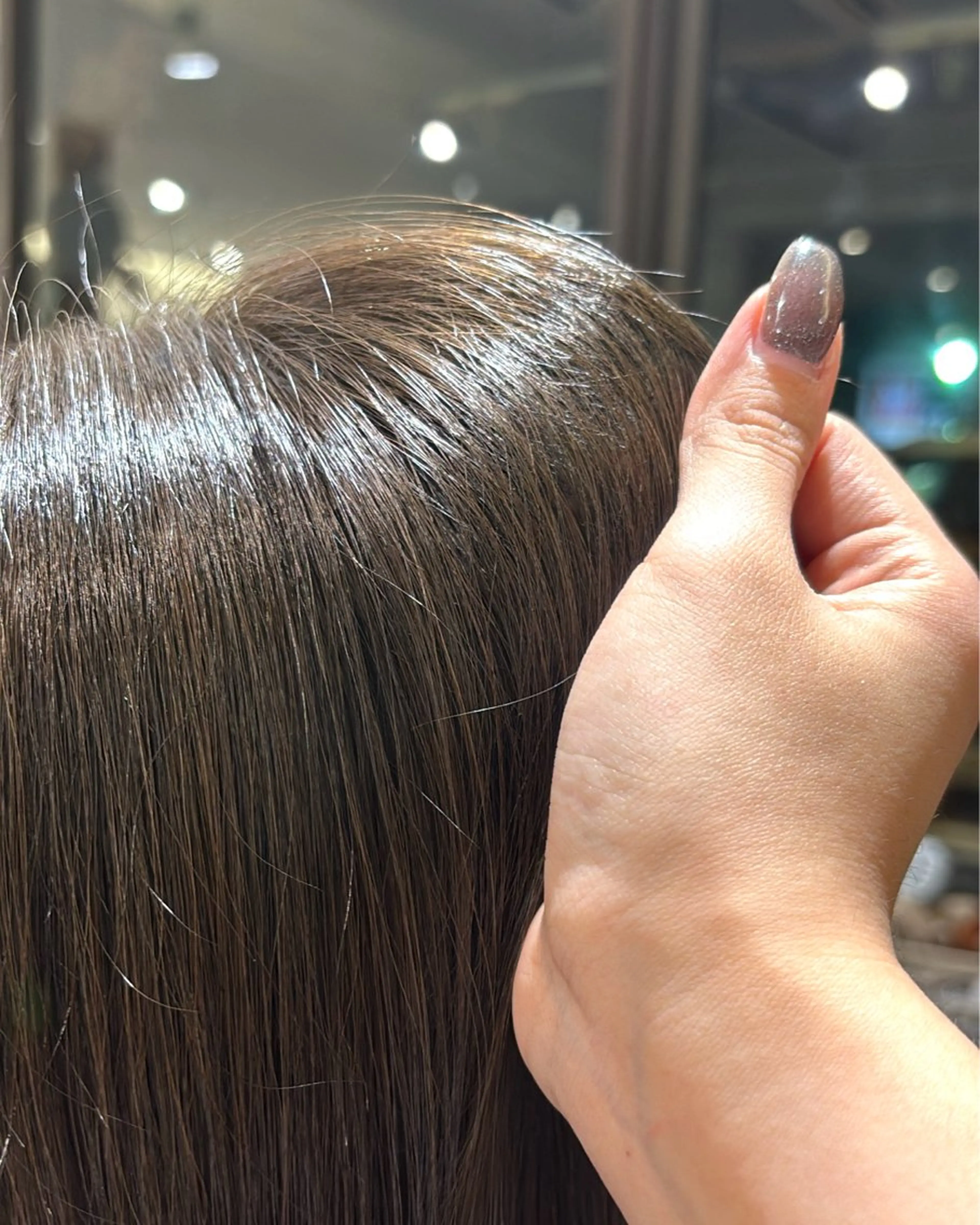 ミディアム カラー オリーブカラー 小木曽 里華のヘアスタイル