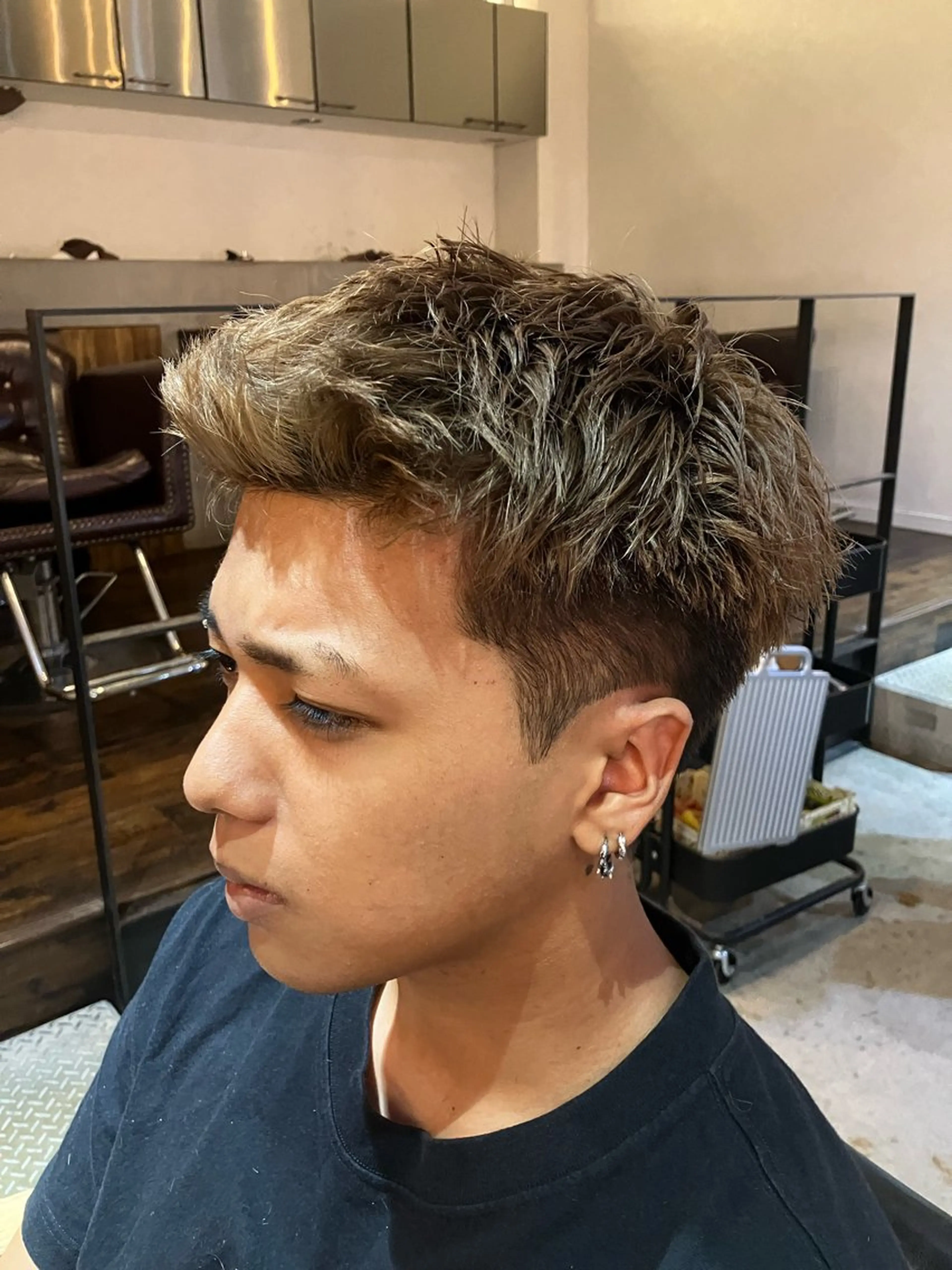 ショート メンズ メンズブリーチ メンズハイトーン ショートヘア カット ヘアカラー MANON BY  H所属・Watarai Yuukiのヘアスタイル