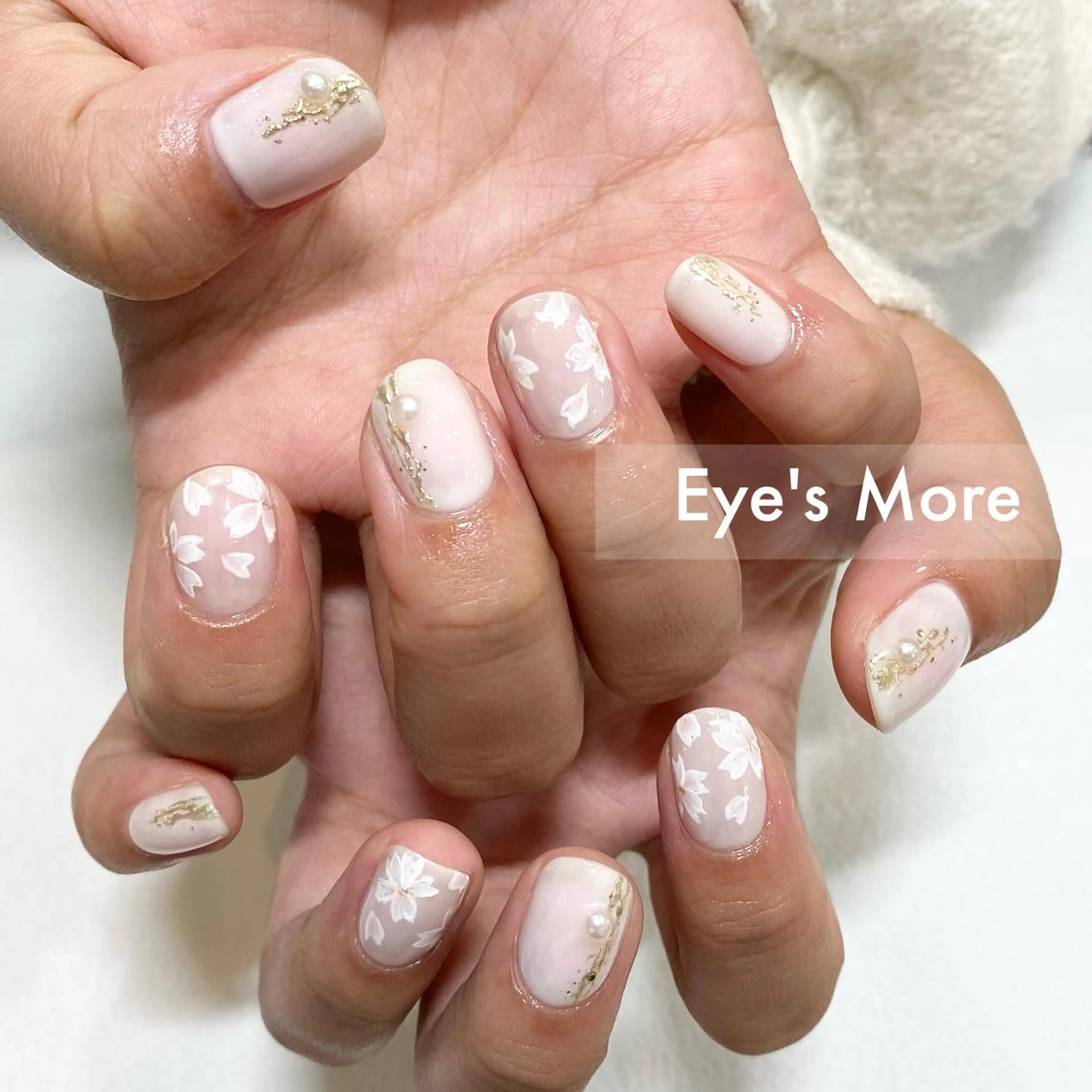 ネイル Eye's More Ochiaiのネイルデザイン