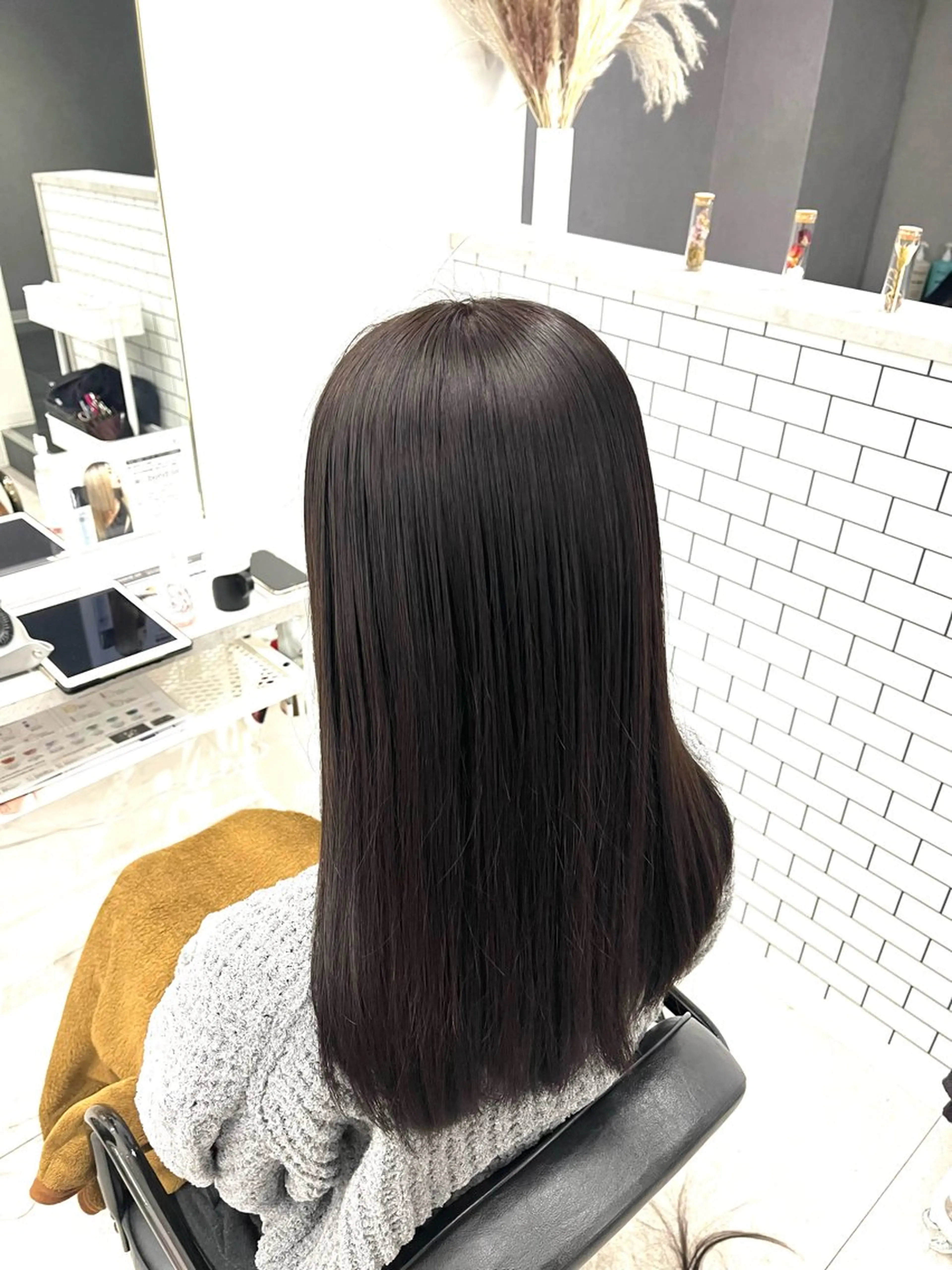 セミロング カット 縮毛矯正 艶カラー推し！ なかはらあかりのヘアスタイル