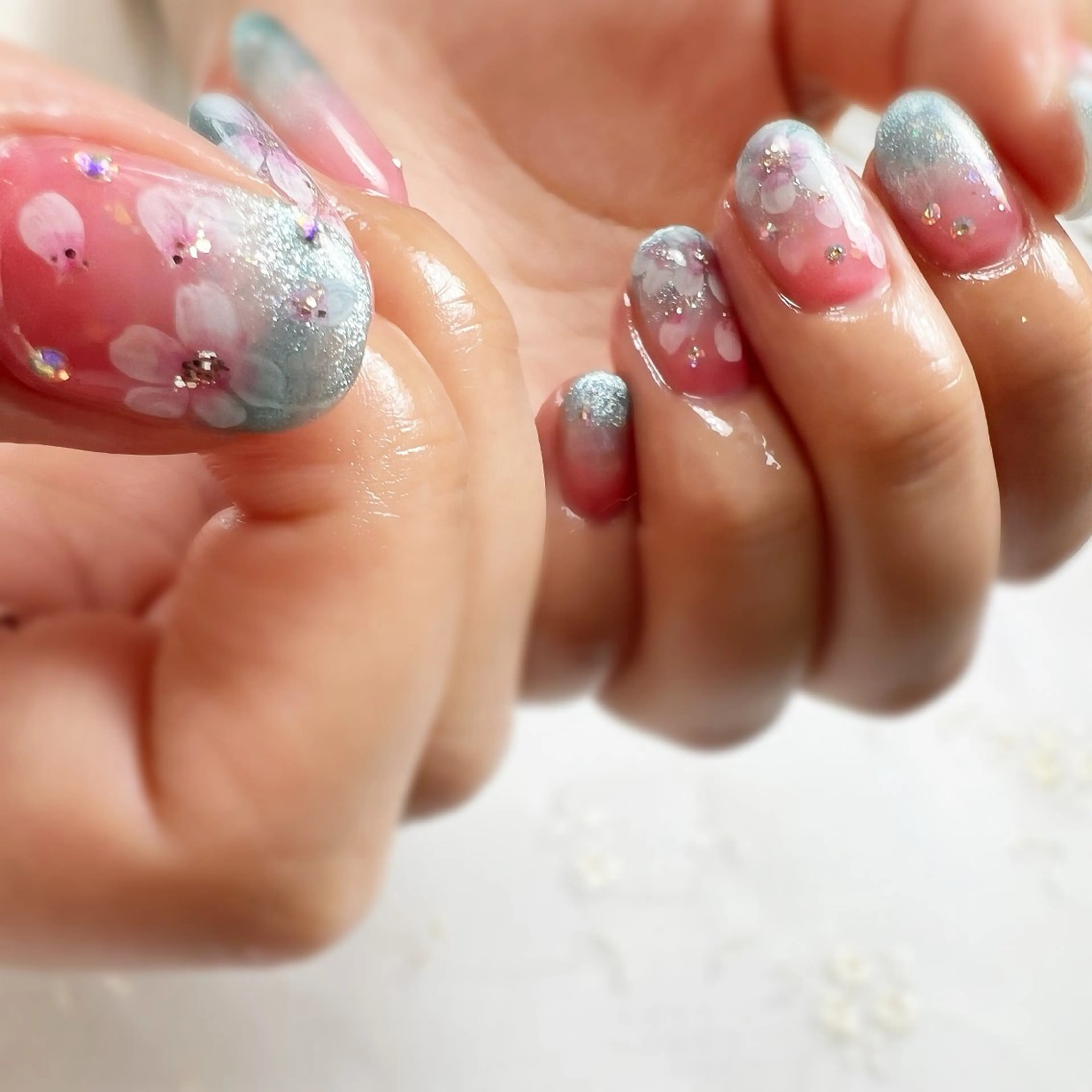 ネイル ハンドネイル フットネイル NAILsalon Laki(ラキ)のネイルデザイン