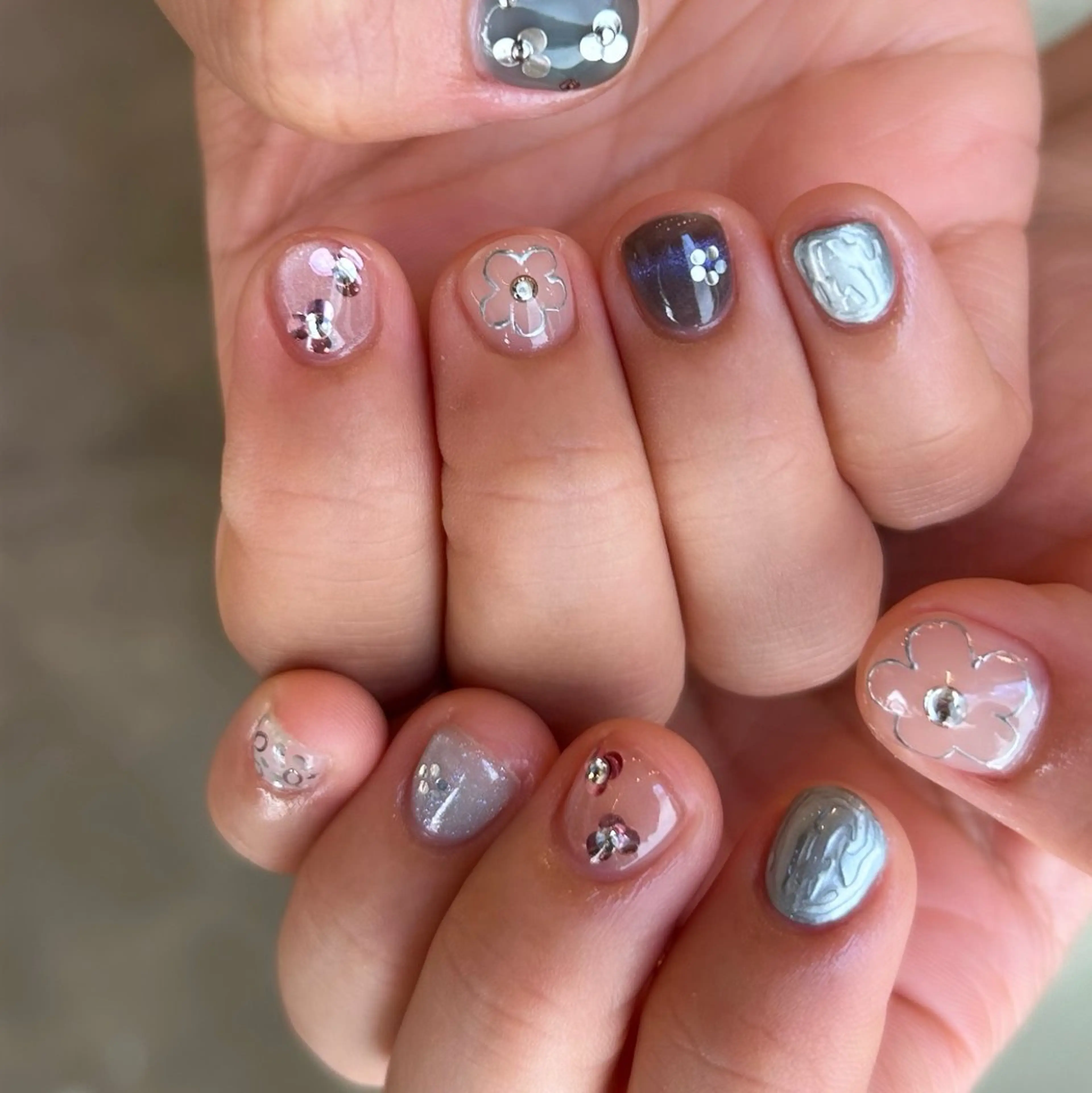 ネイル 持ち込み ハンドネイル Yumi 広尾|恵比寿ネイルのネイルデザイン