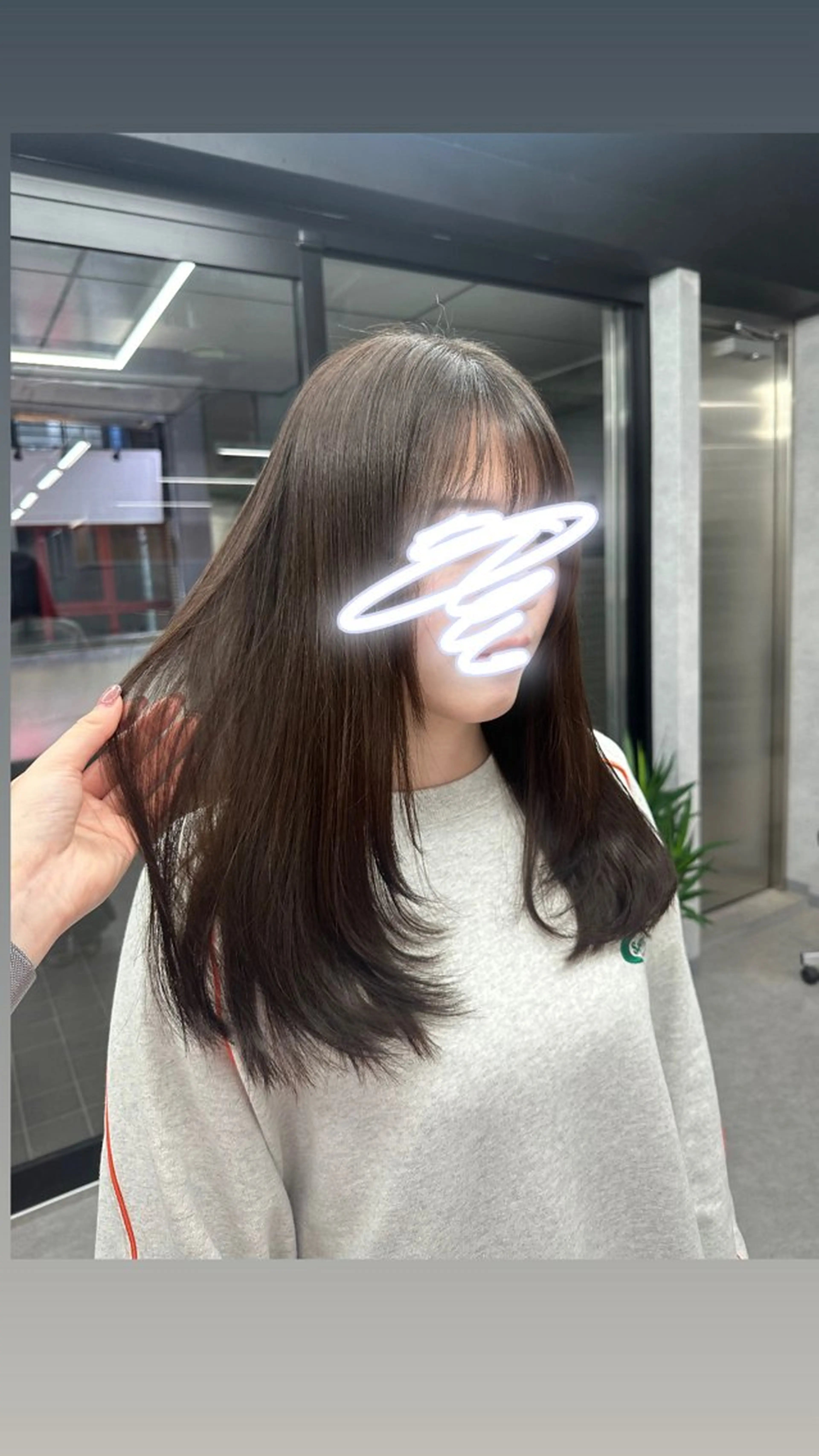 ロング カラー 顔周りカット カット Sara newi 🎀透明感🎀のヘアスタイル