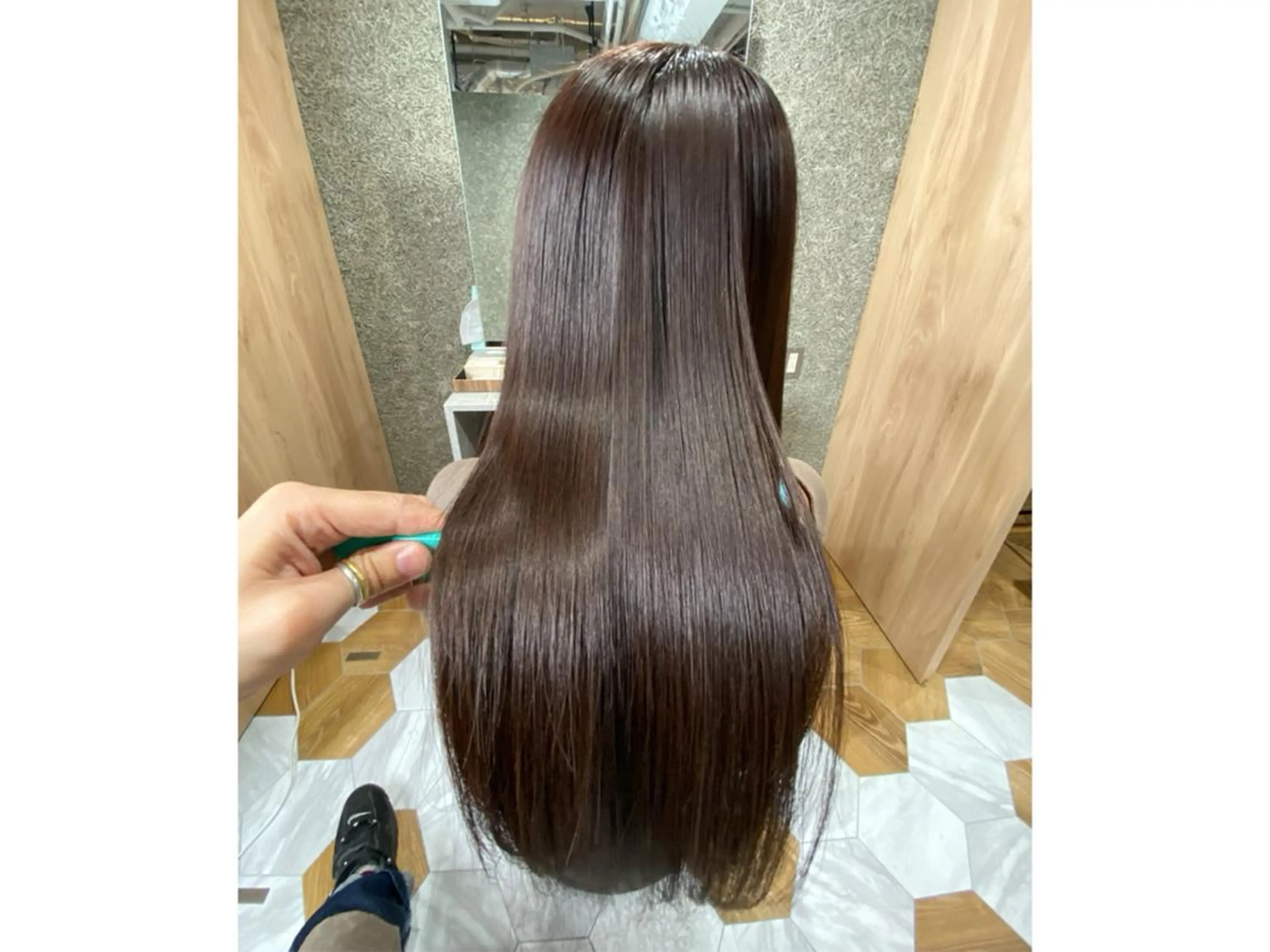 カット+美髪矯正の写真