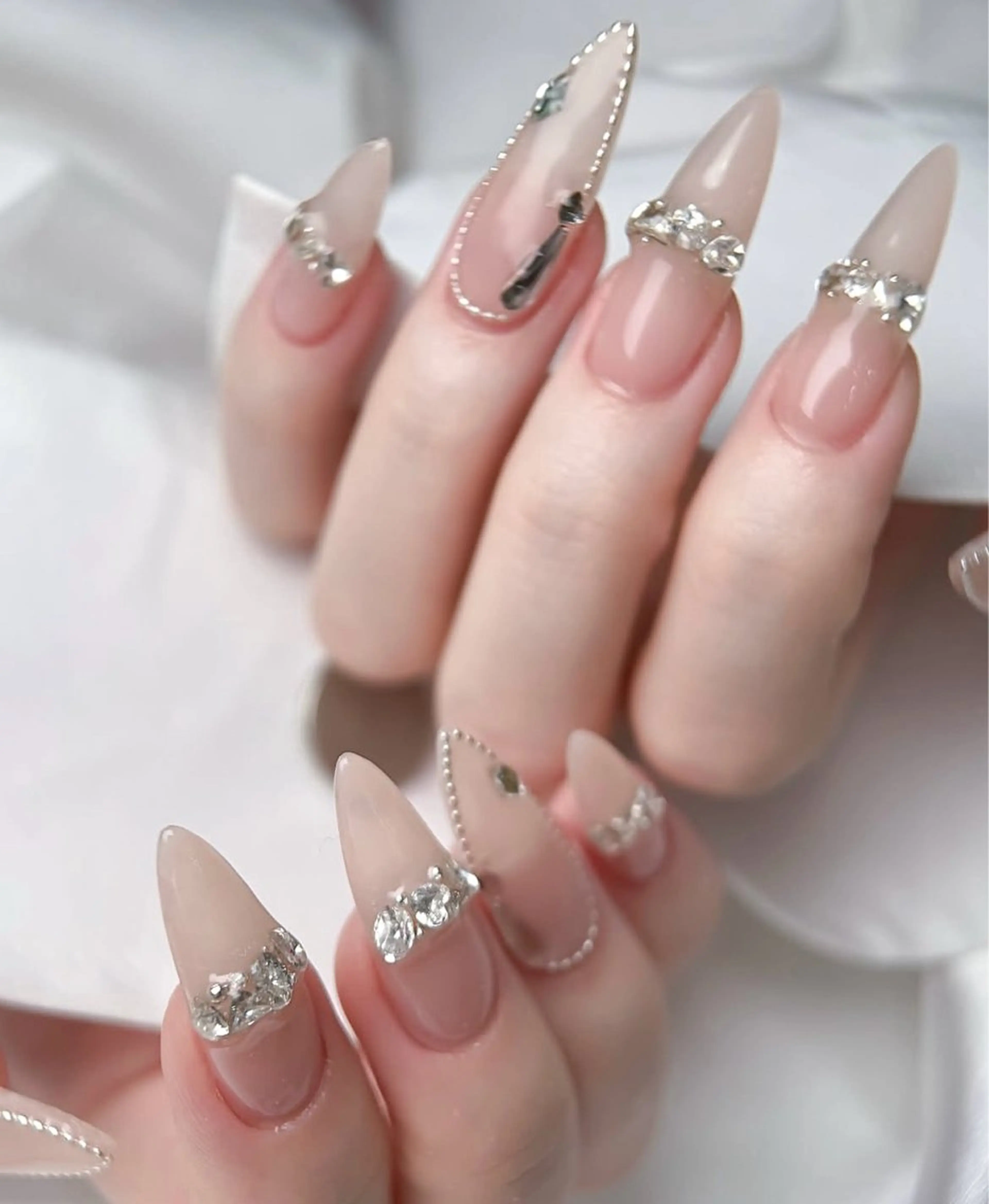 ネイル フレンチネイル ジェルネイル 韓国ネイル マグネットネイル ネイルチップ Rin Nail 新大久保店のネイルデザイン