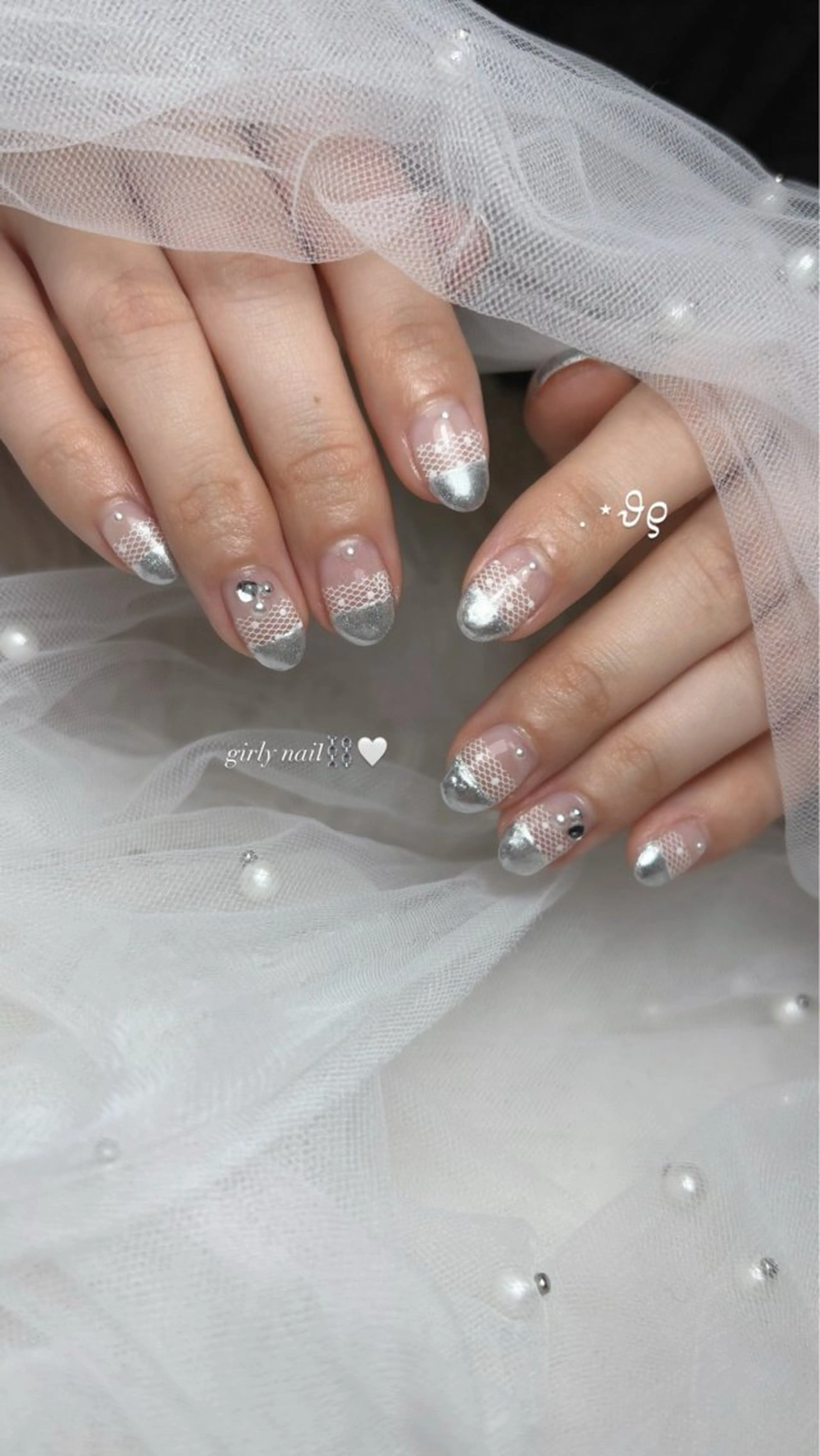 ネイル ハンドネイル 𝑬𝑹𝑰𝑲𝑨 𓂃🎀𓈒𓏸のネイルデザイン