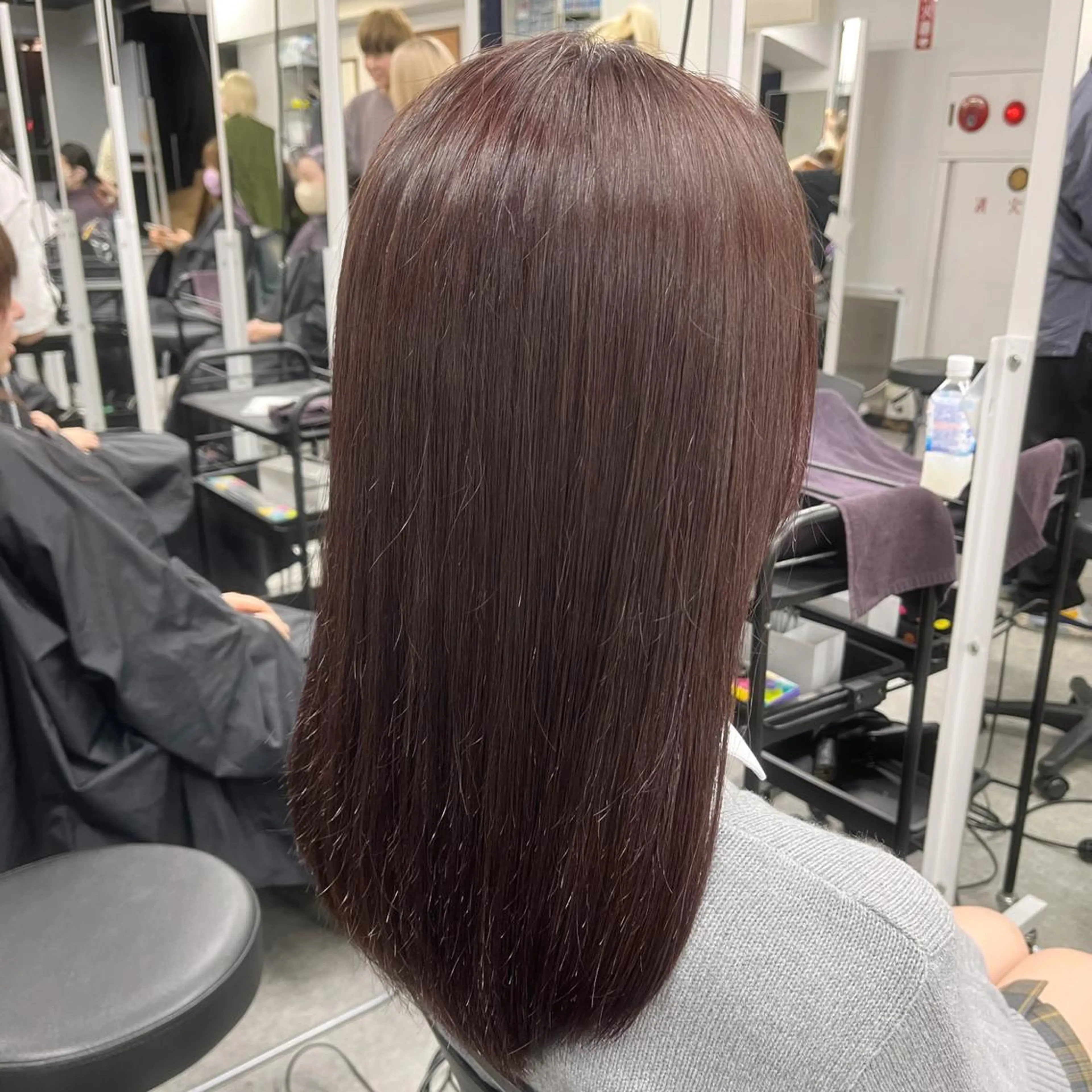 セミロング 🎀Girly艶髪カ ラー🎀Harukaのヘアスタイル