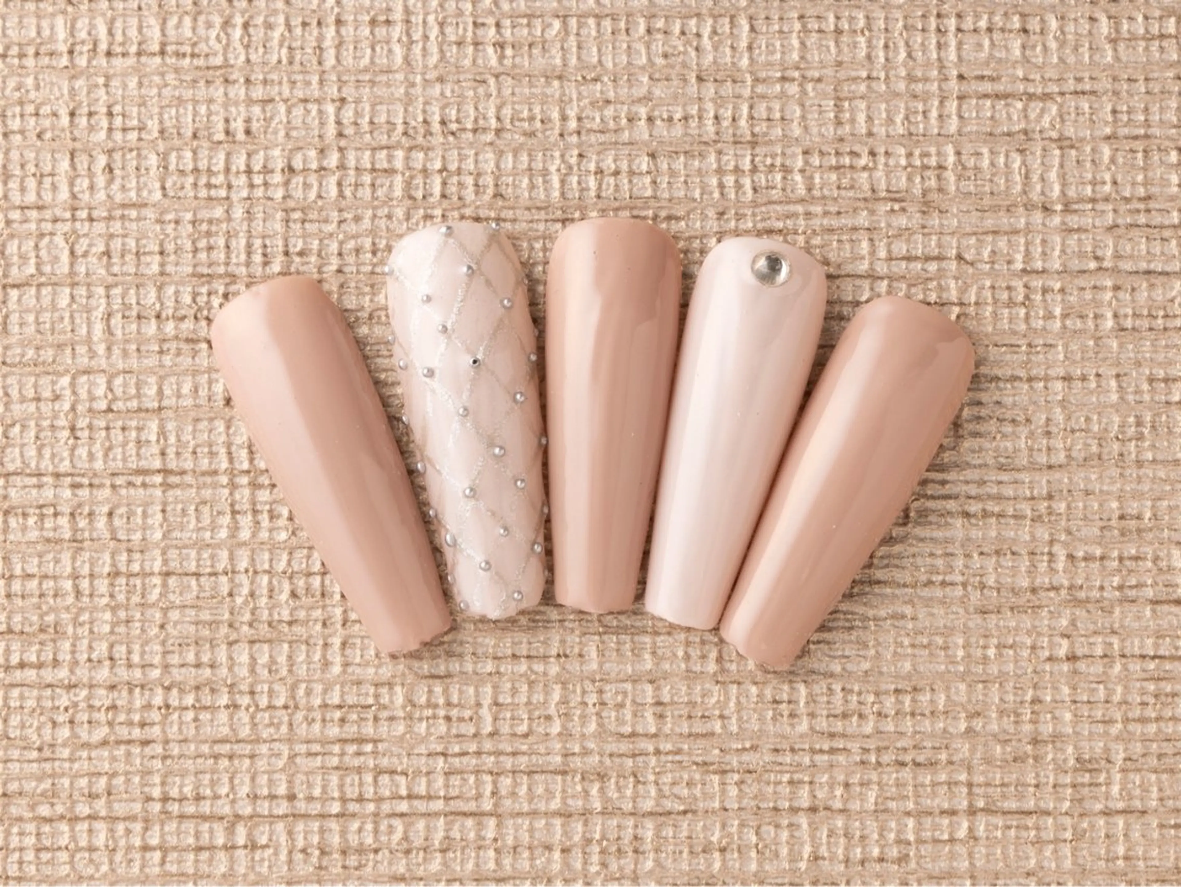 ネイル しょう えんきんのネイルデザイン