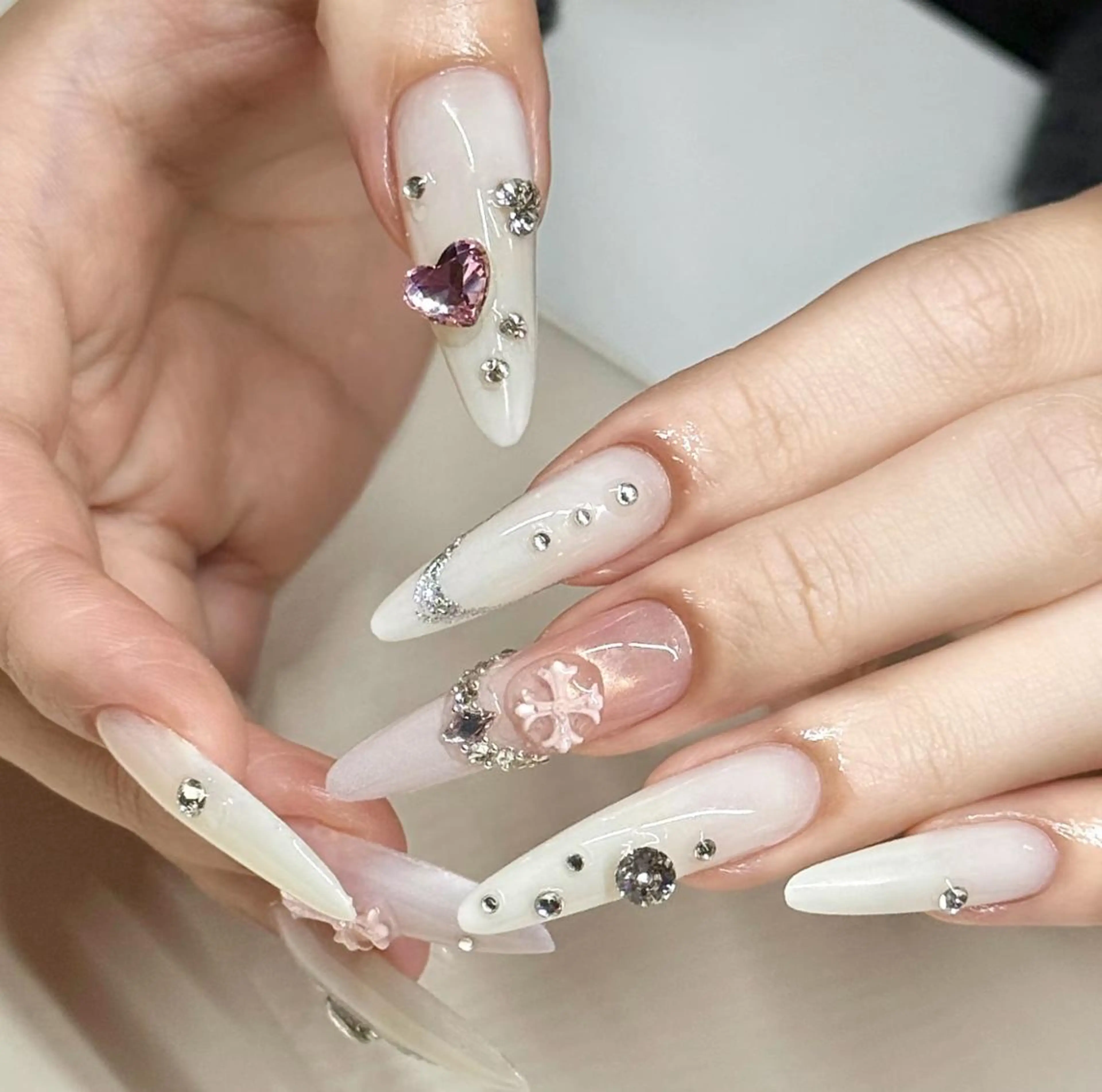 ネイル ハンドネイル Pure&Rich Nailのネイルデザイン