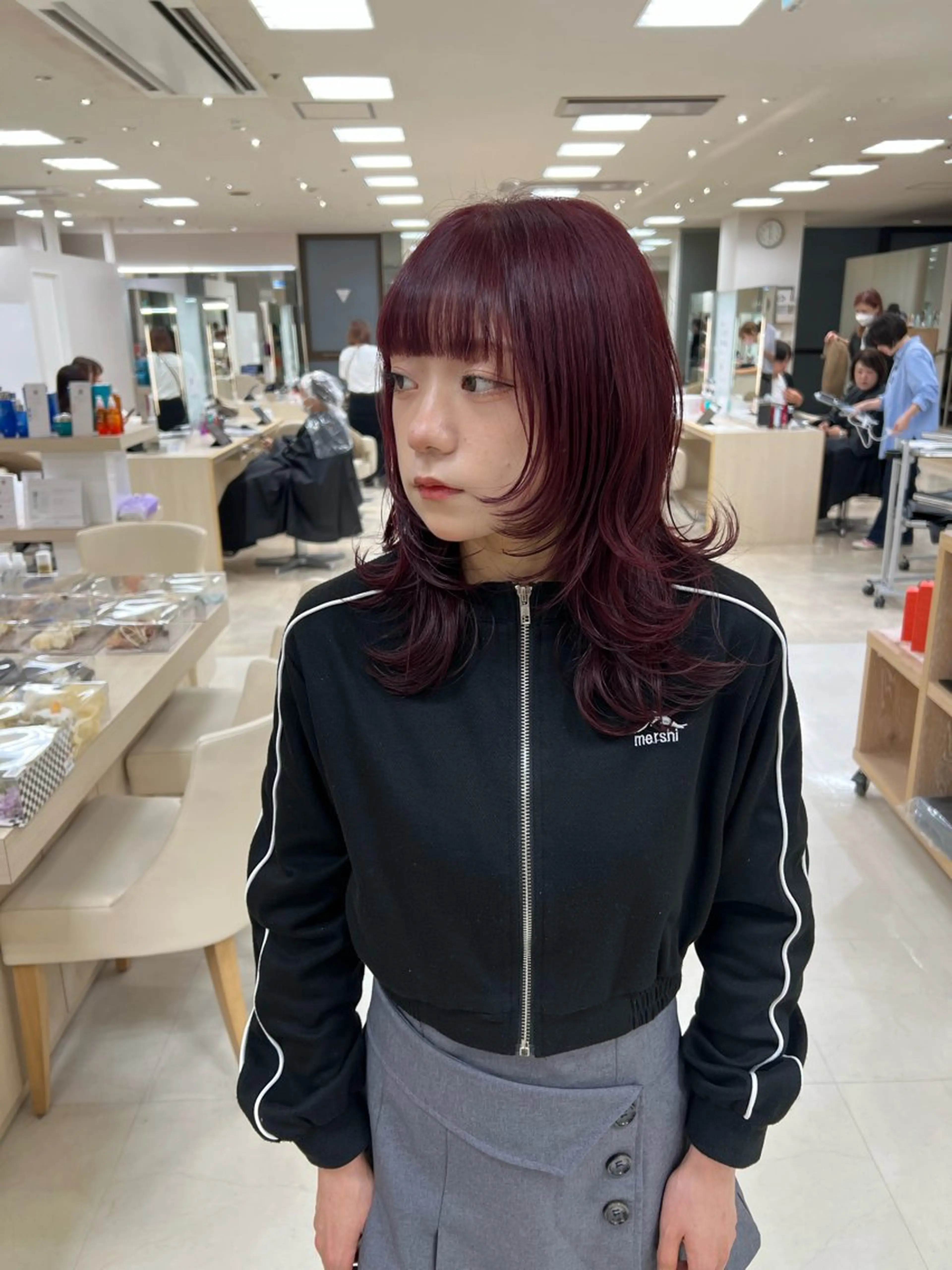 ミディアム カット ヘアカラー トリートメント ヘッドスパ ヘアセット ハイトーン/ウルフ /レイヤー/坂野幸伸のヘアスタイル