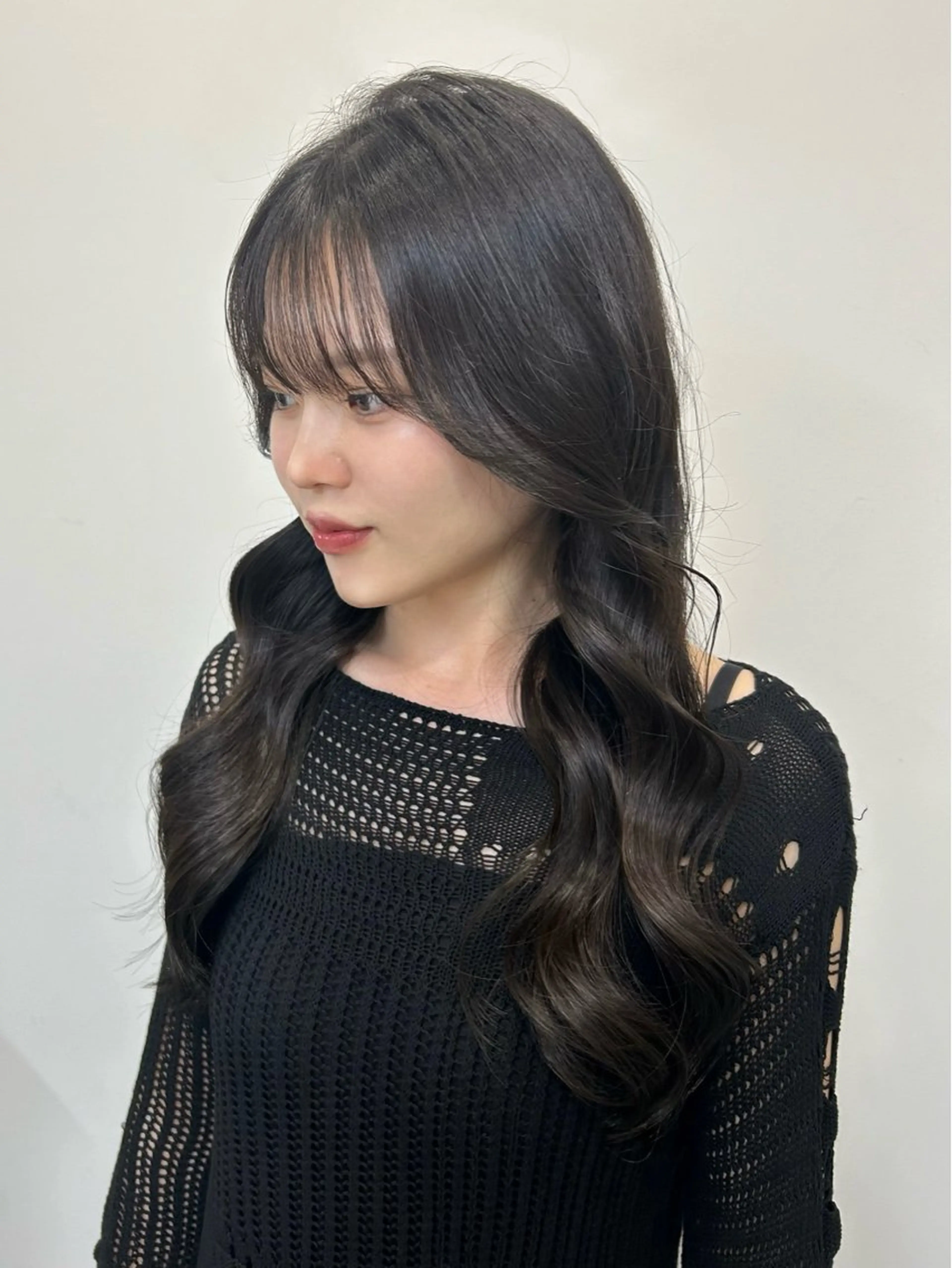 ロング カラー ボブ 顔まわりレイヤー 韓国風ヘア レイヤーカット ロング カット ヘアカラー トリートメント sunc所属・梅田l大人韓国ヘア レイヤー×艶カラーのヘアスタイル