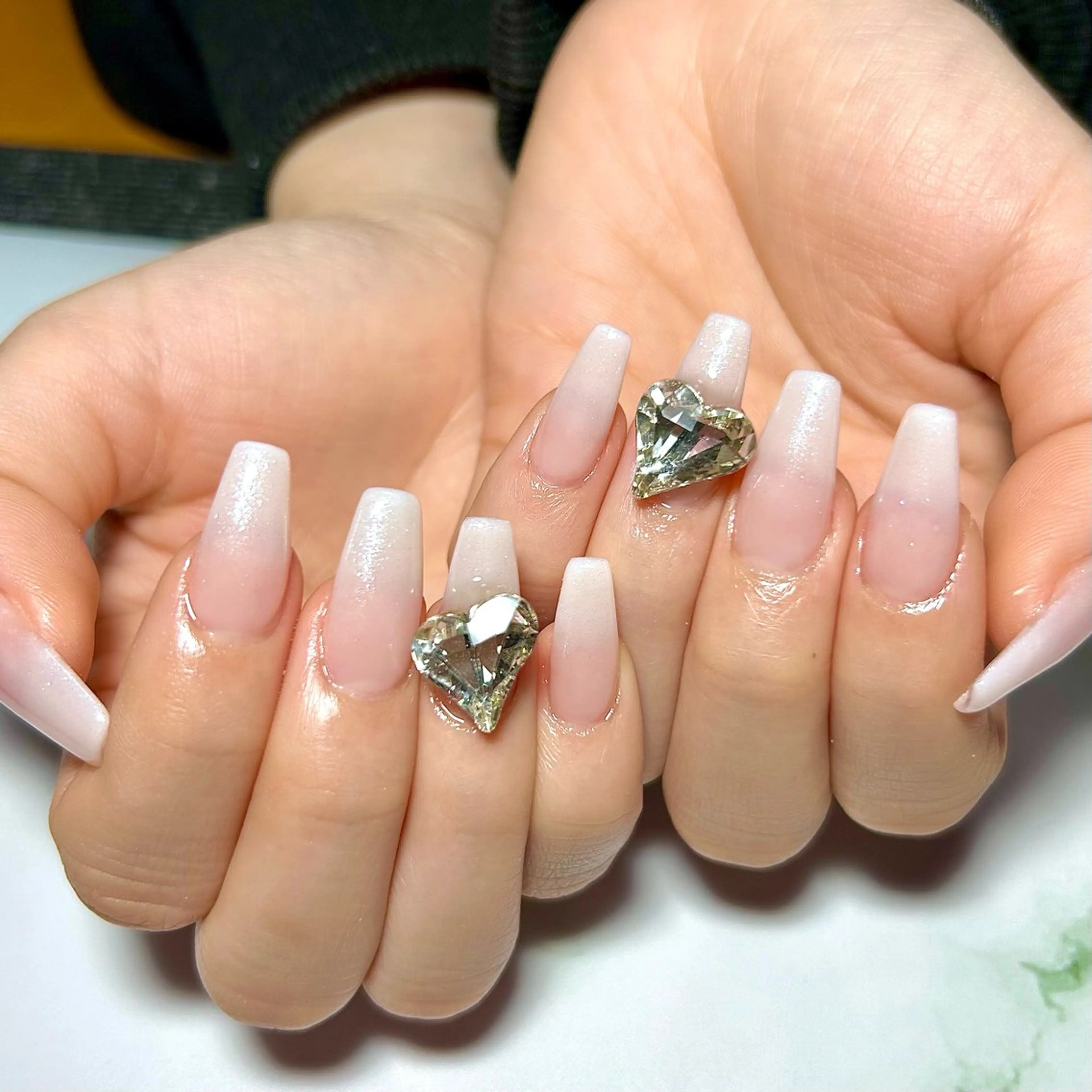 ネイル ハンドネイル 𝑩𝒆𝒍𝒍𝒂 𝒏𝒂𝒊𝒍のネイルデザイン