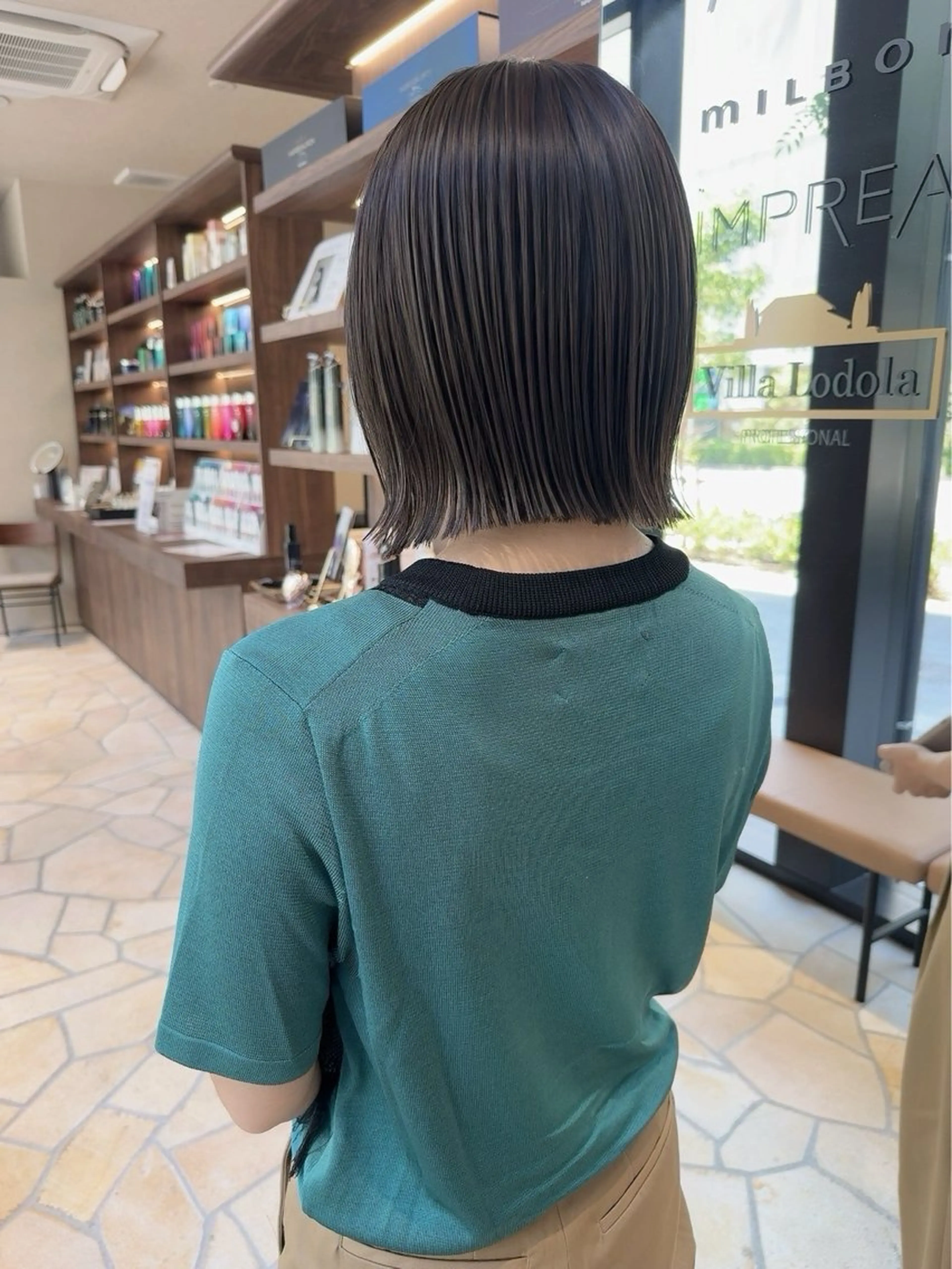 ショート カラー GIEN Smart Salon by milbon 西宮ガーデンズ　プラス所属・吉原 星稀のヘアスタイル