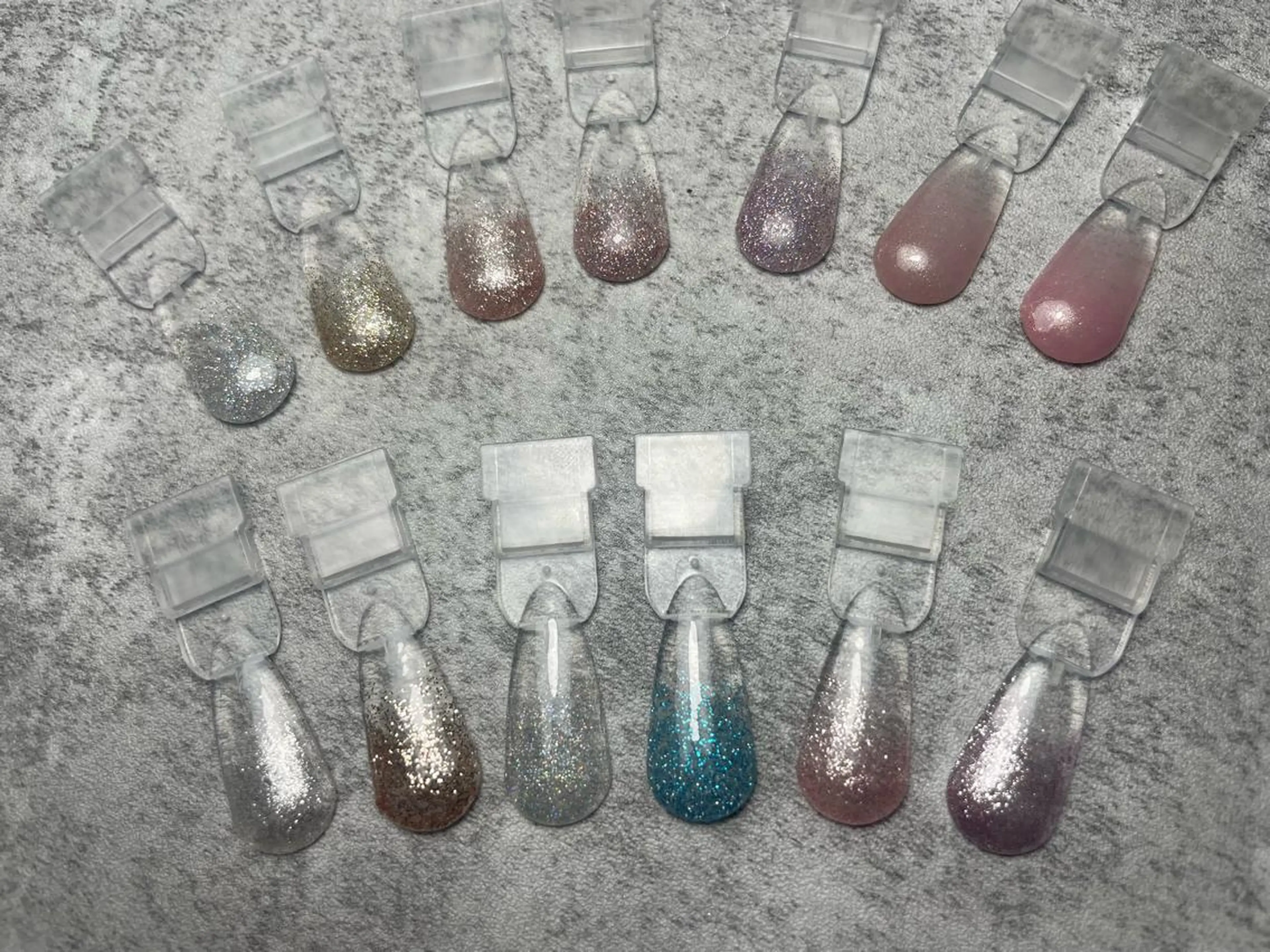 ネイル ネイルサロン　ビーズ所属・トータルビューティー サロンビーズ すずのネイルデザイン