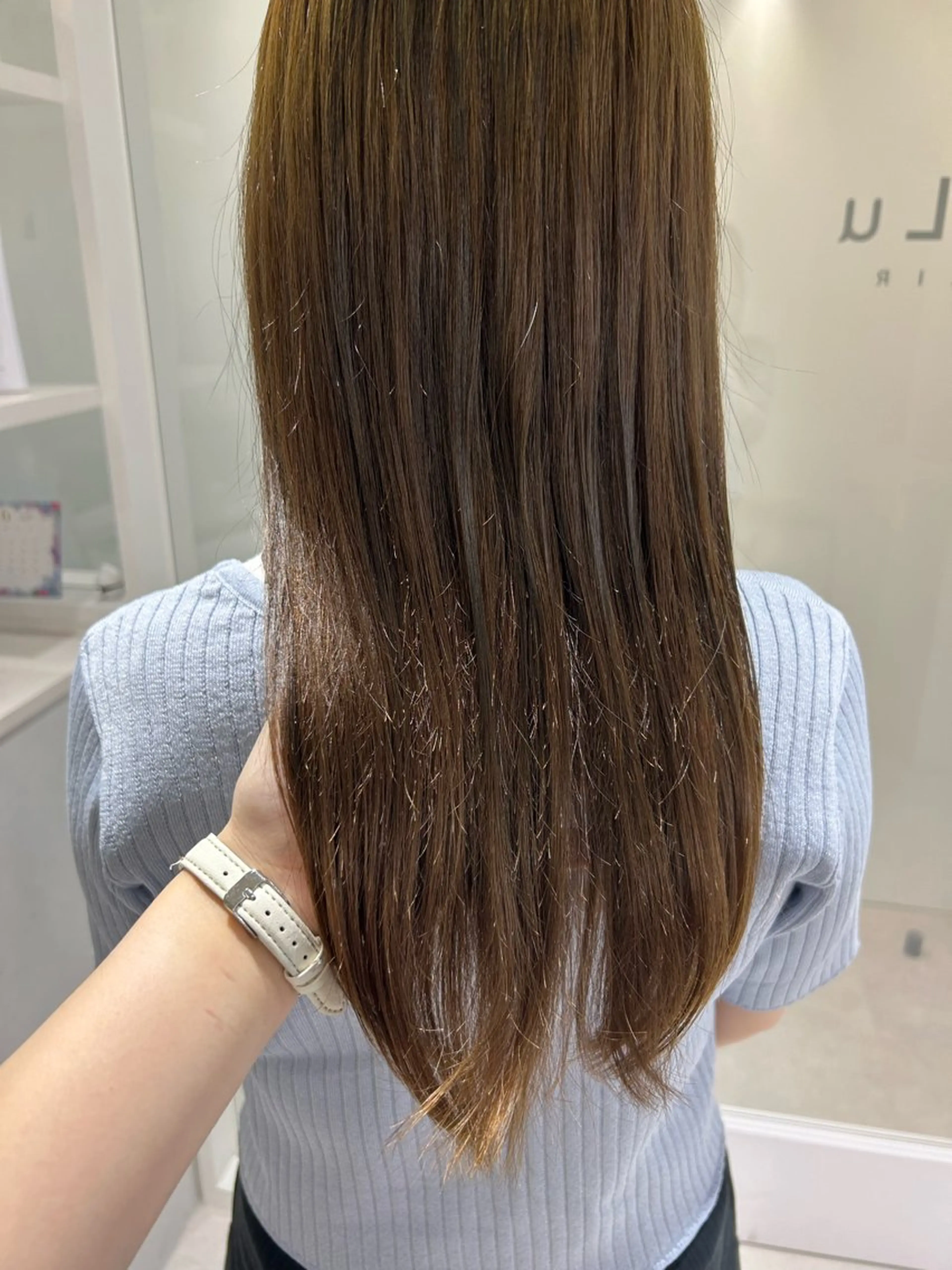 ロング カラー チアキ ジュリのヘアスタイル