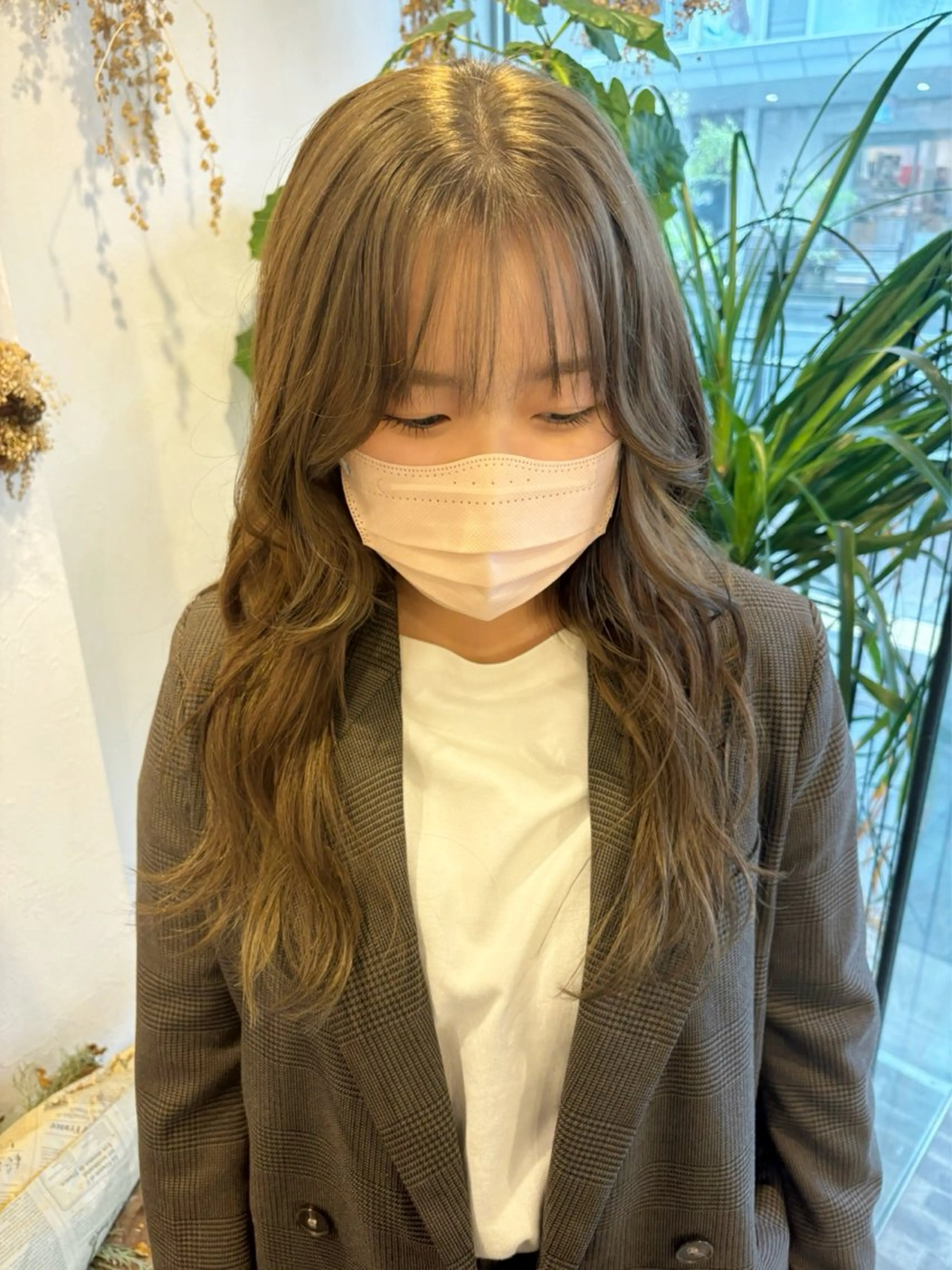 セミロング ヘアカラー botan🪷☆*。 レ ナのヘアスタイル