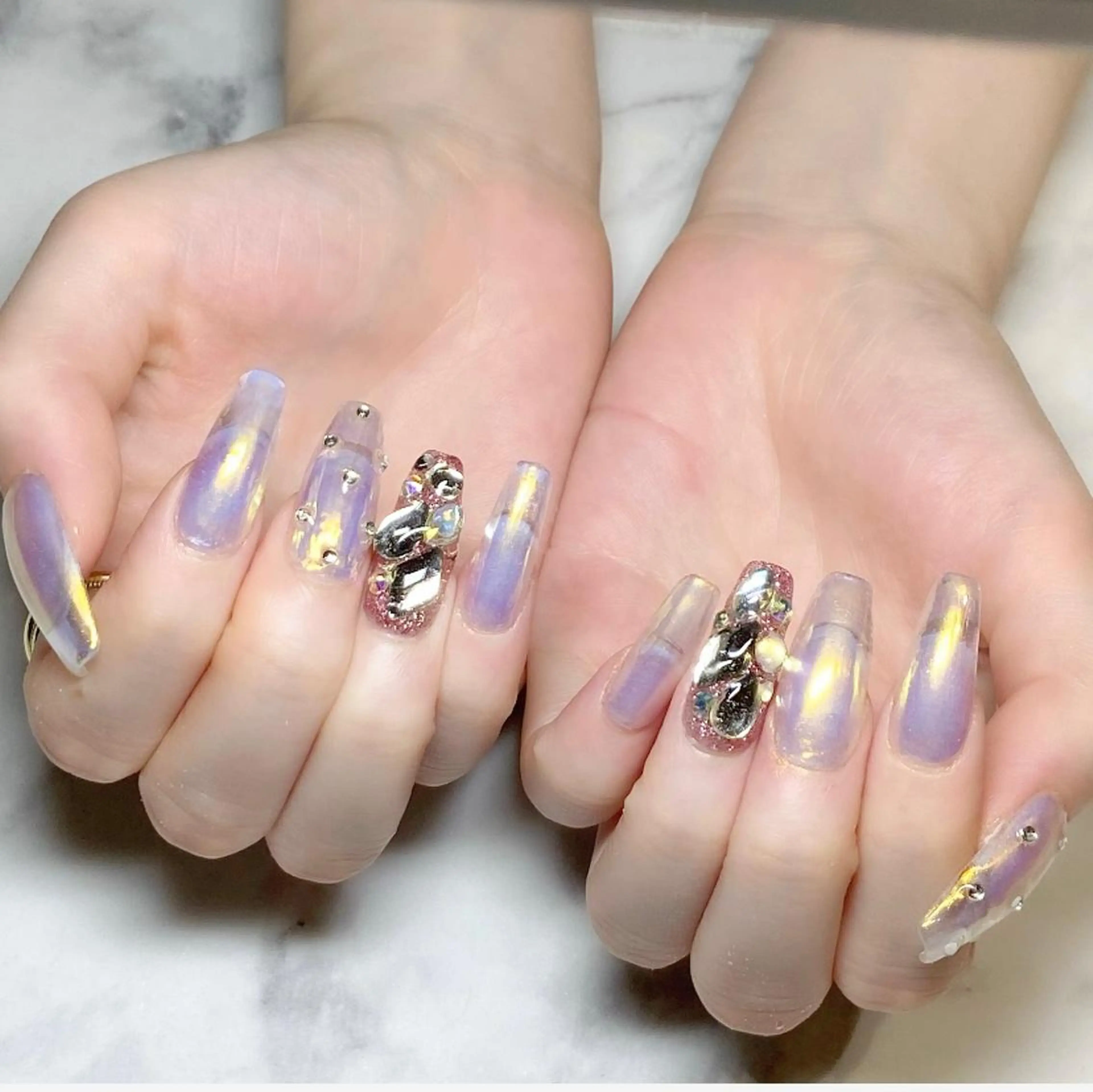 ネイル ミディアムネイル ハンドネイル YUN 💅のネイルデザイン