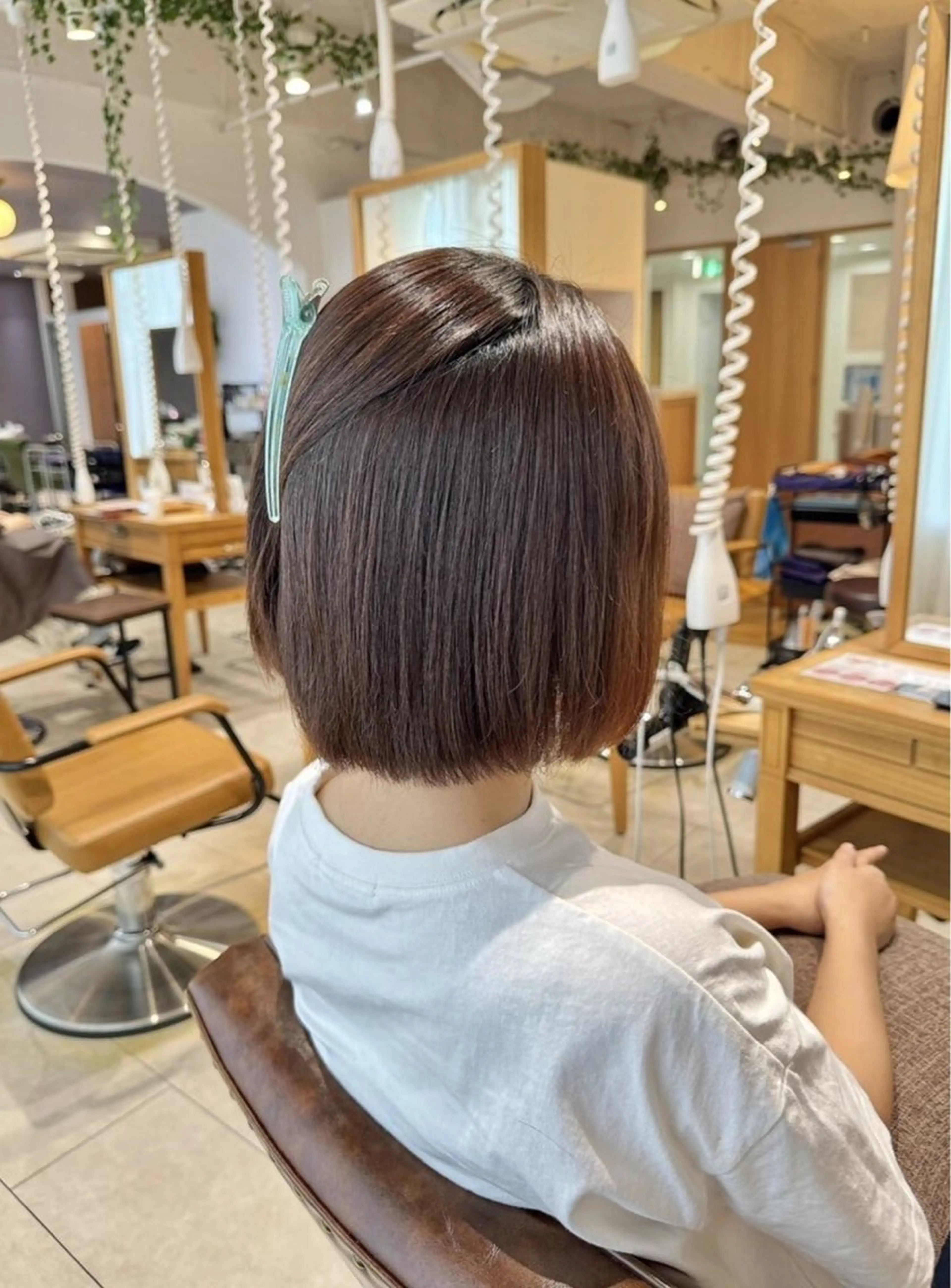 ショート カラー 長濱 奏のヘアスタイル