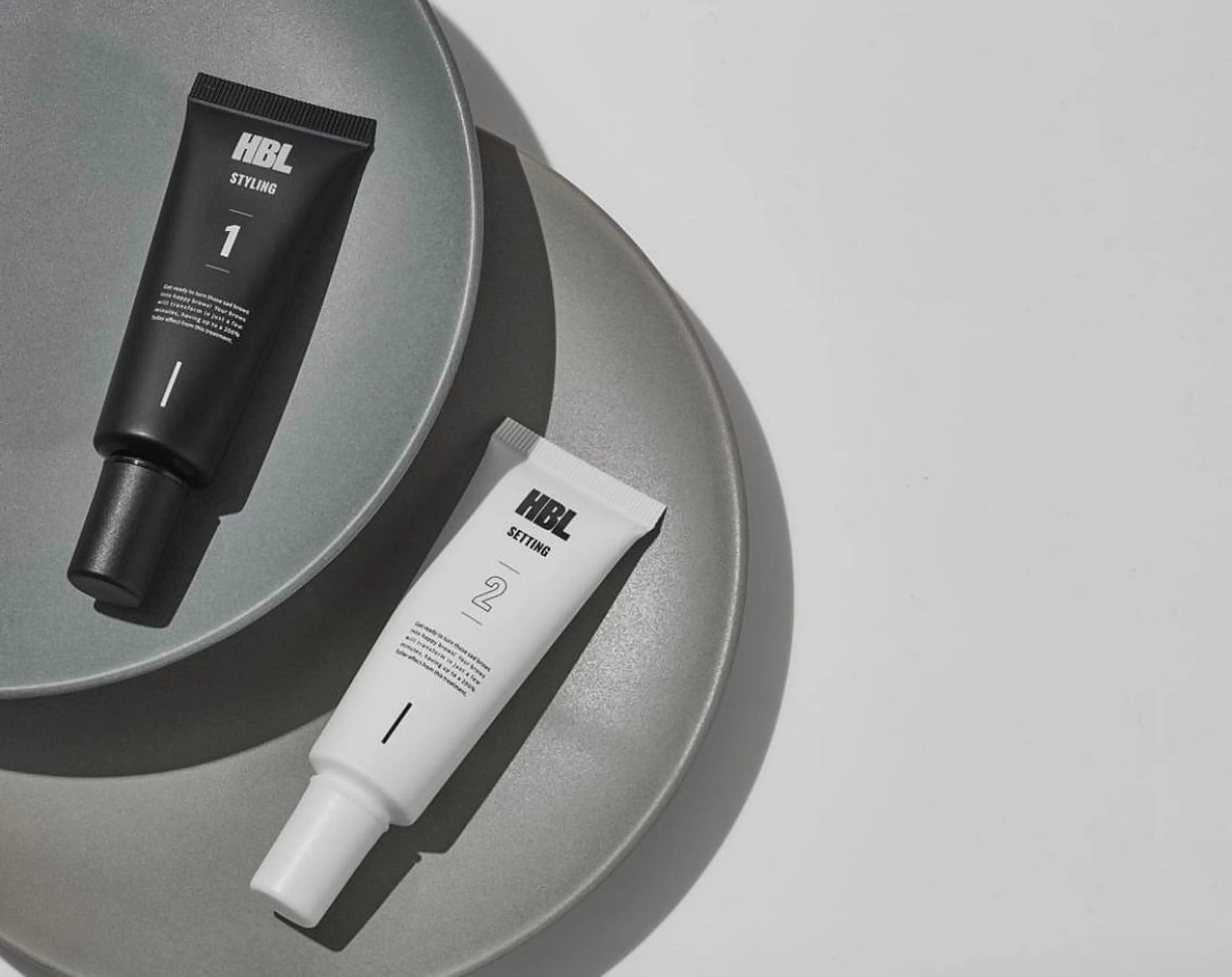 ◆◇ハリウッドブロウリフト◇◆ -HBL-  眉ブラシプレゼント付！の写真