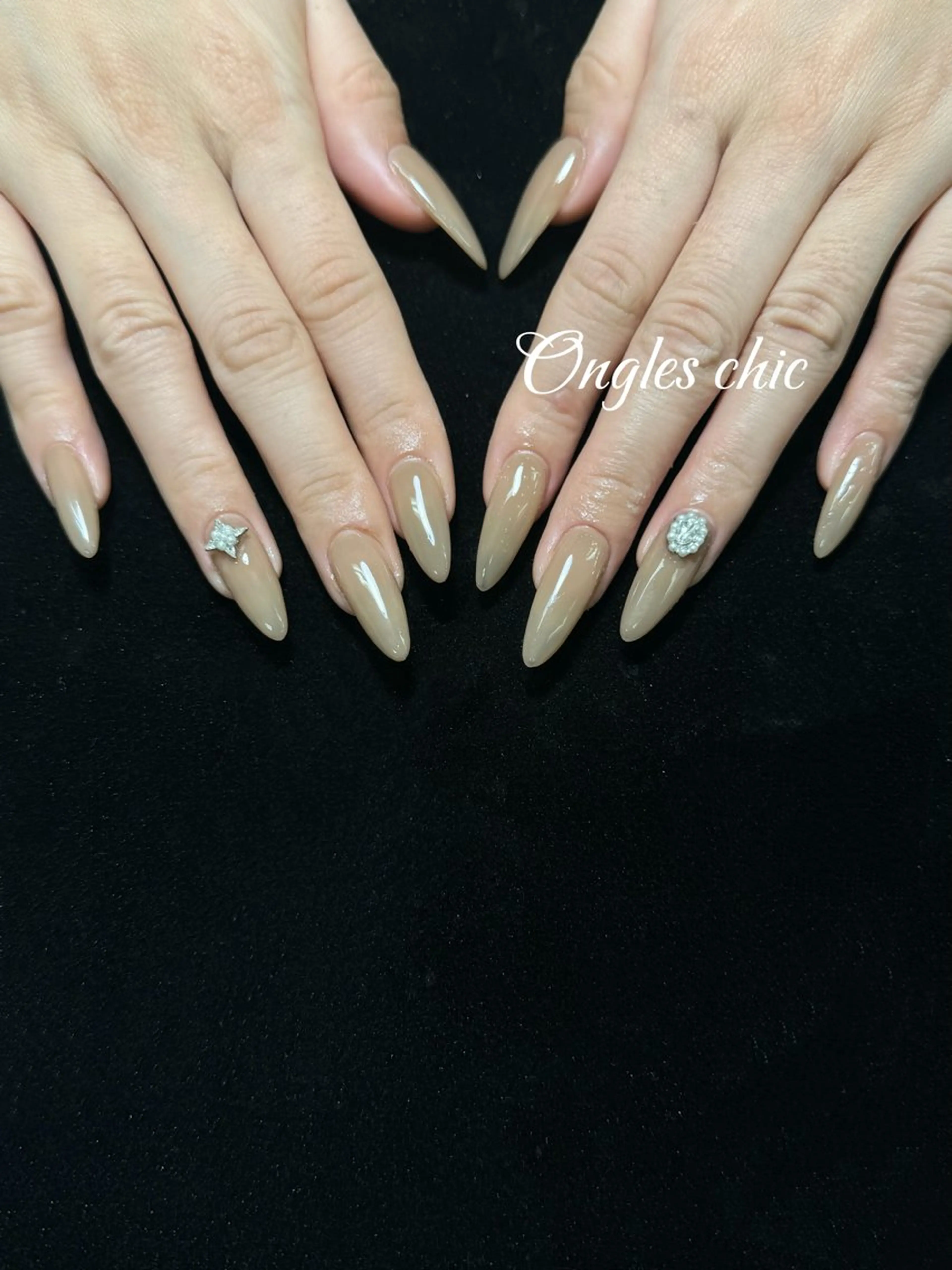 ネイル ハンドネイル ハンドケア ongles chic24時間営業のネイルデザイン