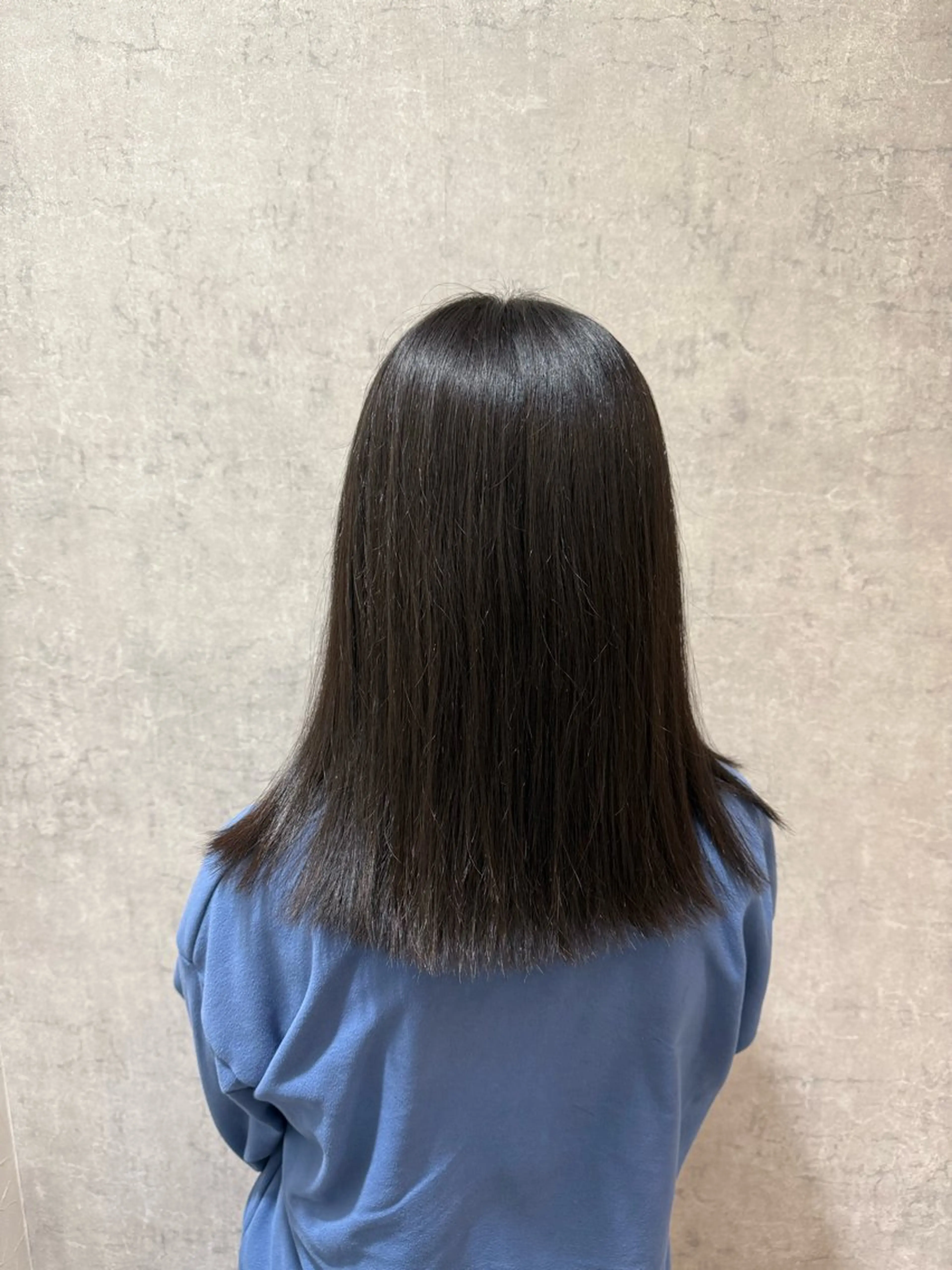 ミディアム カット 松本 希愛のヘアスタイル