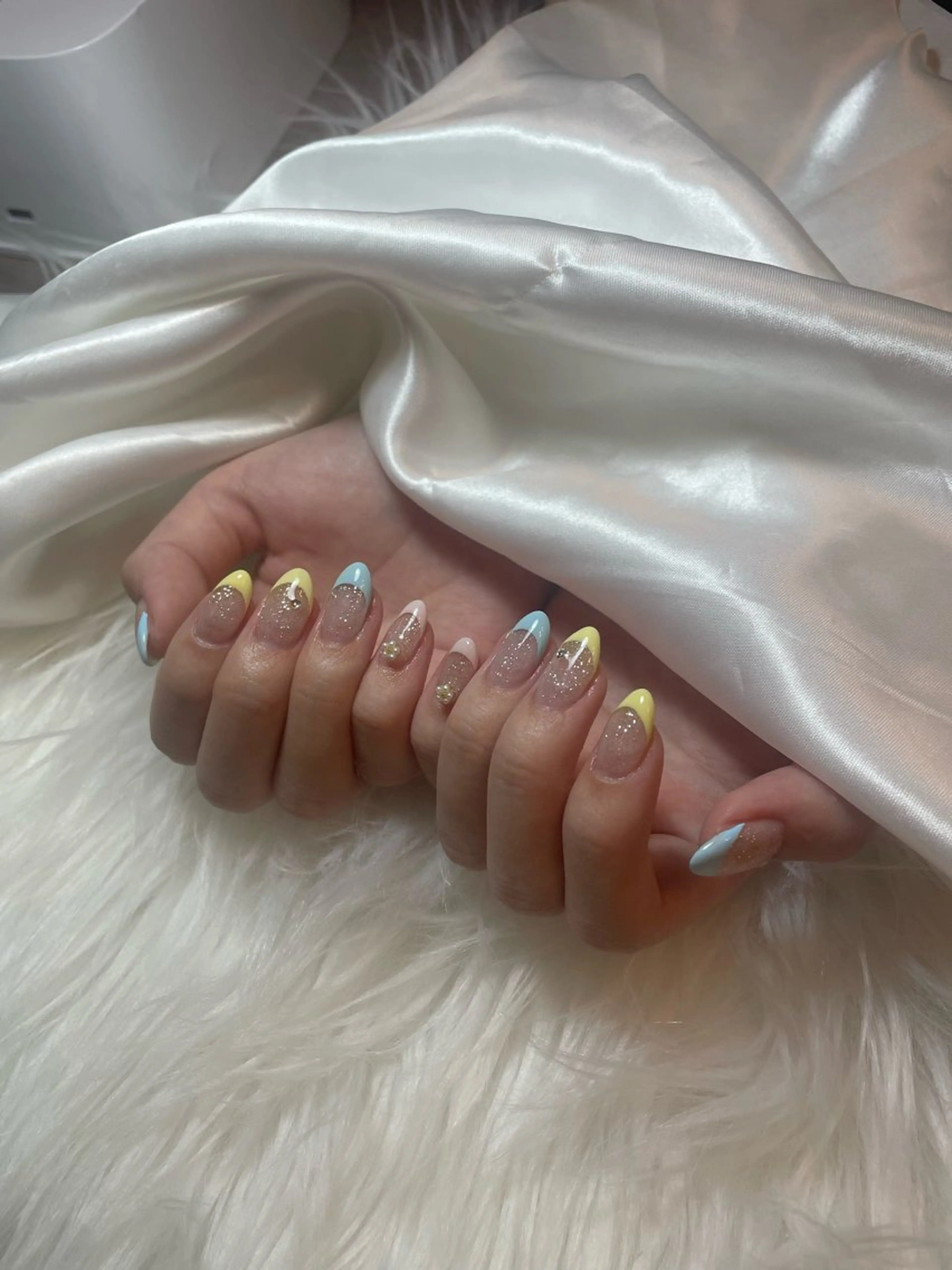 ネイル ブルー フレンチネイル キラキラネイル 韓国ネイル マグネットネイル ハンドネイル timtam --sakiのネイルデザイン