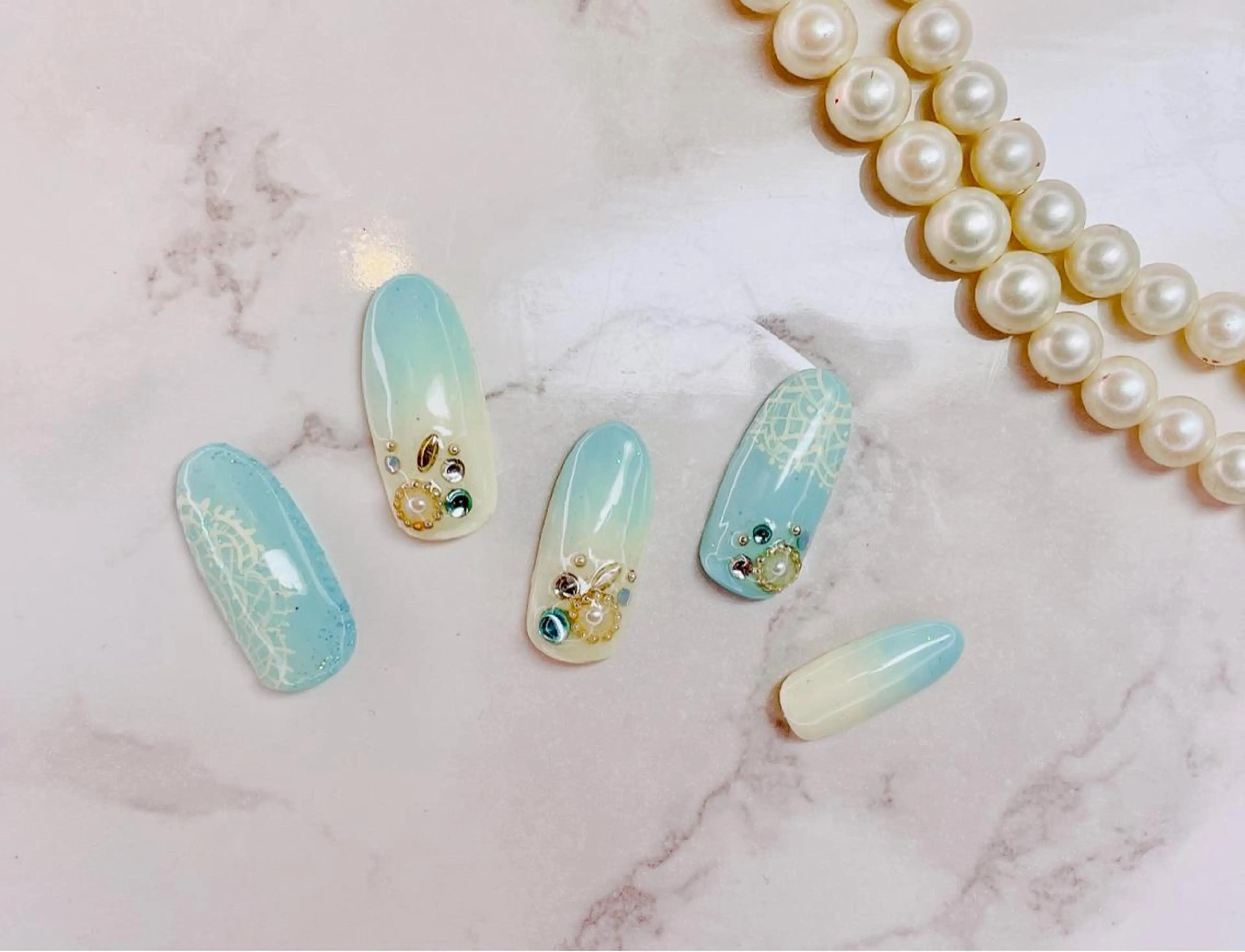 ネイル SINCERELY シンシアリー🌈のネイルデザイン