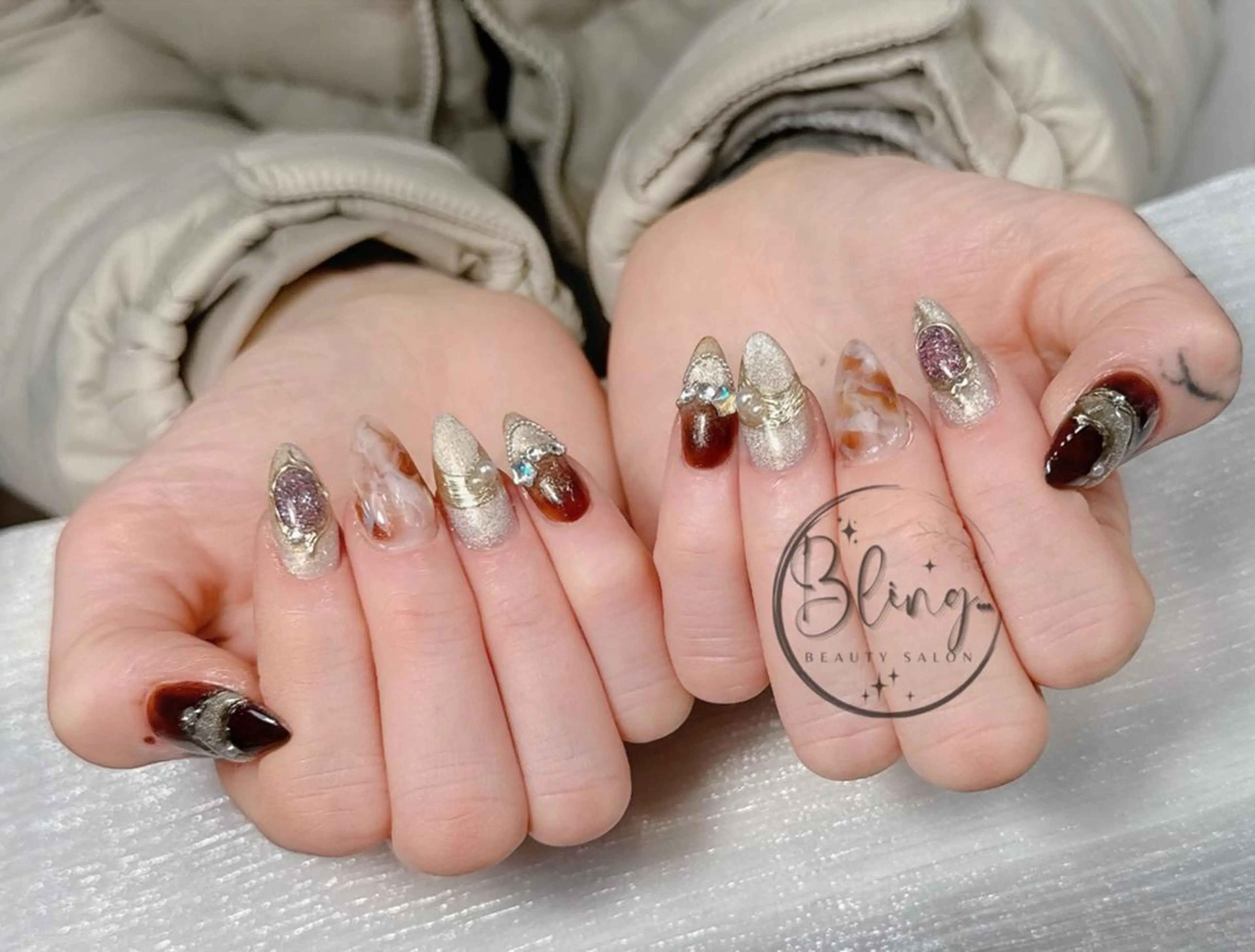 ロング 韓国風ヘア ハンドネイル yuna ユナのネイルデザイン