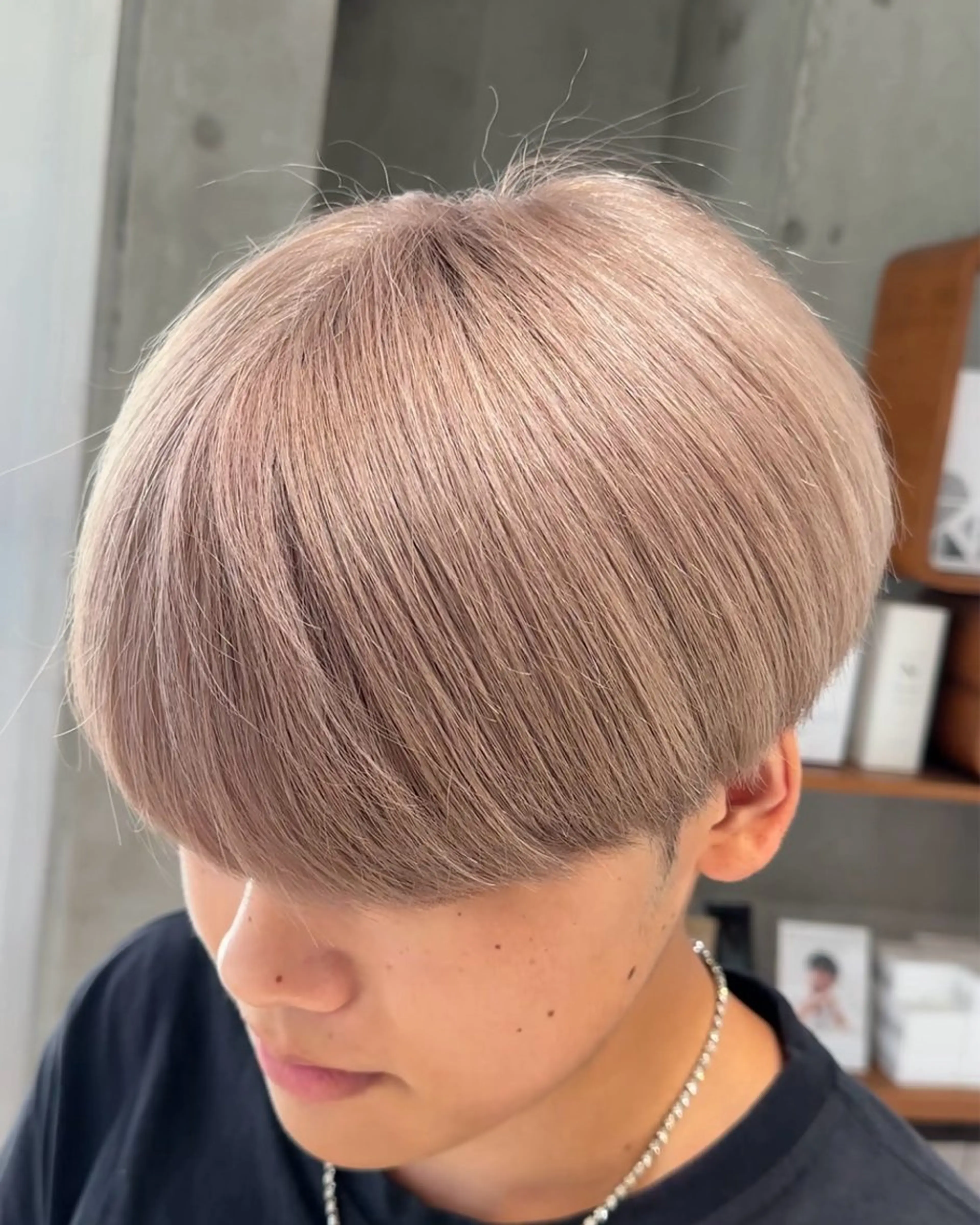 カラー メンズ メンズブリーチ ベージュカラー ブリーチ 透明感カラー ミルクティーベージュ ヘアカラー fifth 原宿店所属・fifth原宿 今村圭一のヘアスタイル