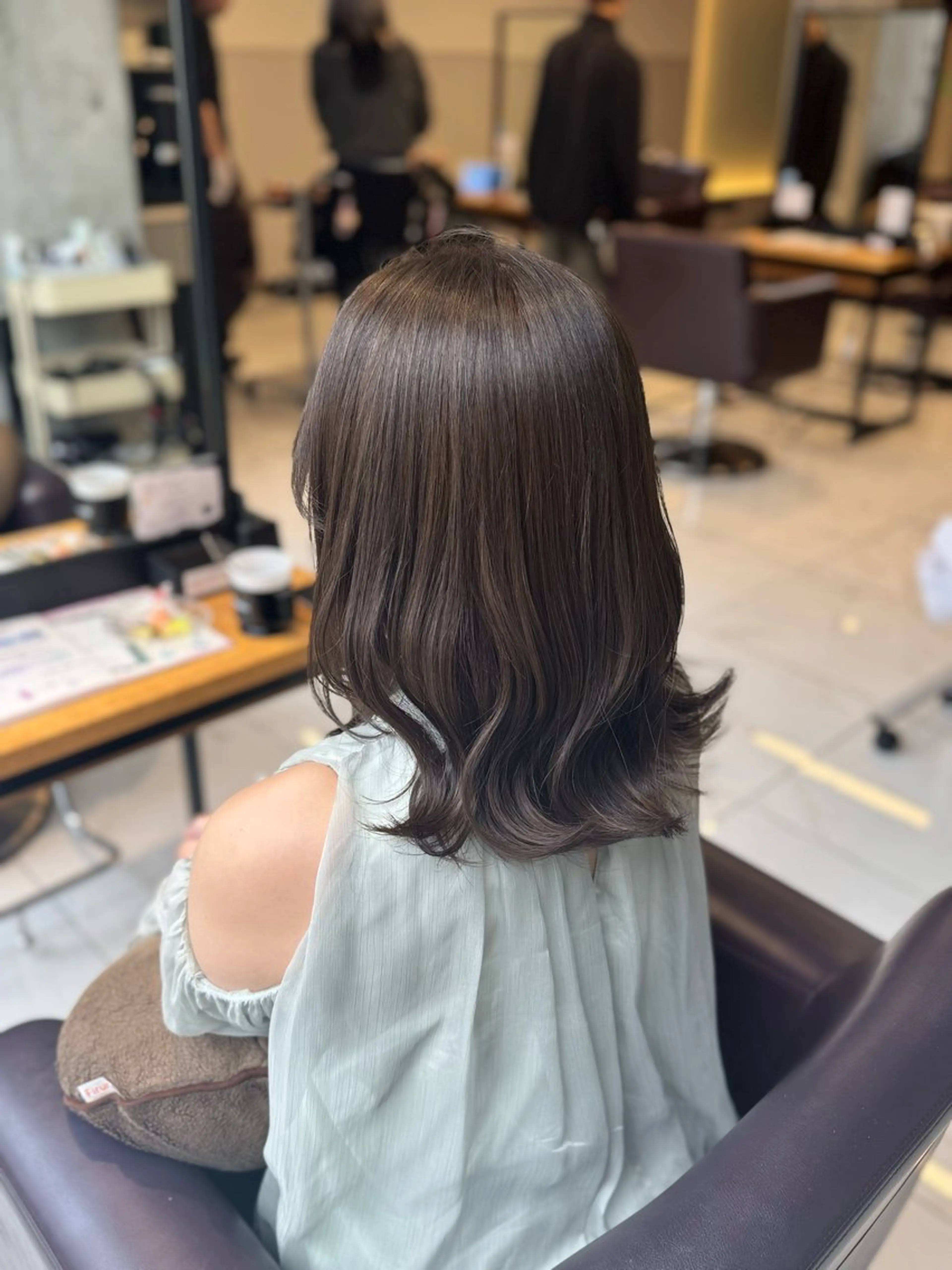 ミディアム karina🌿レイ ヤーカット/髪質改善のヘアスタイル