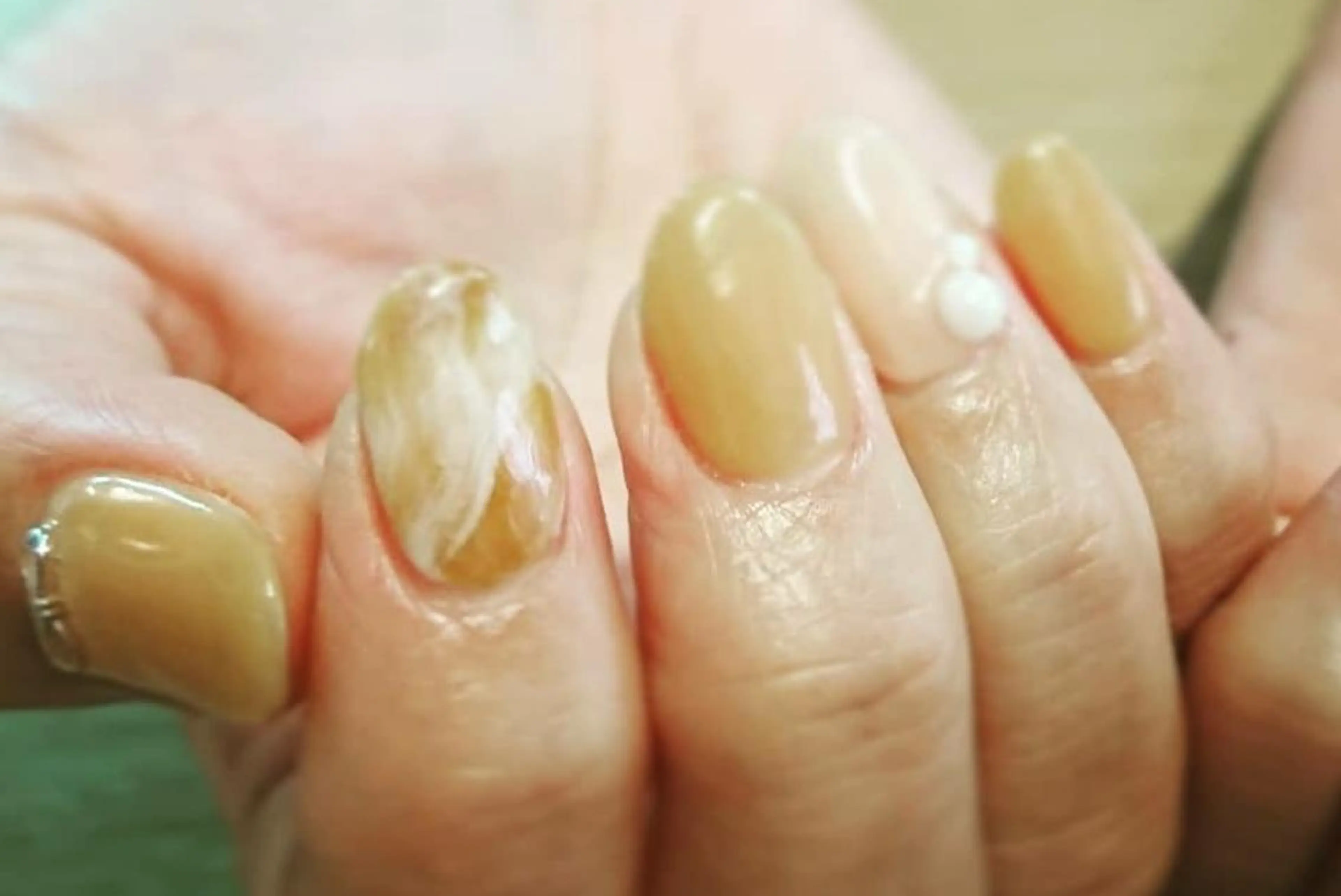 ネイル ラメ(グリッター) 大理石ネイル(マーブル) Nail Space R所属・ネイルスペースR 小林のネイルデザイン