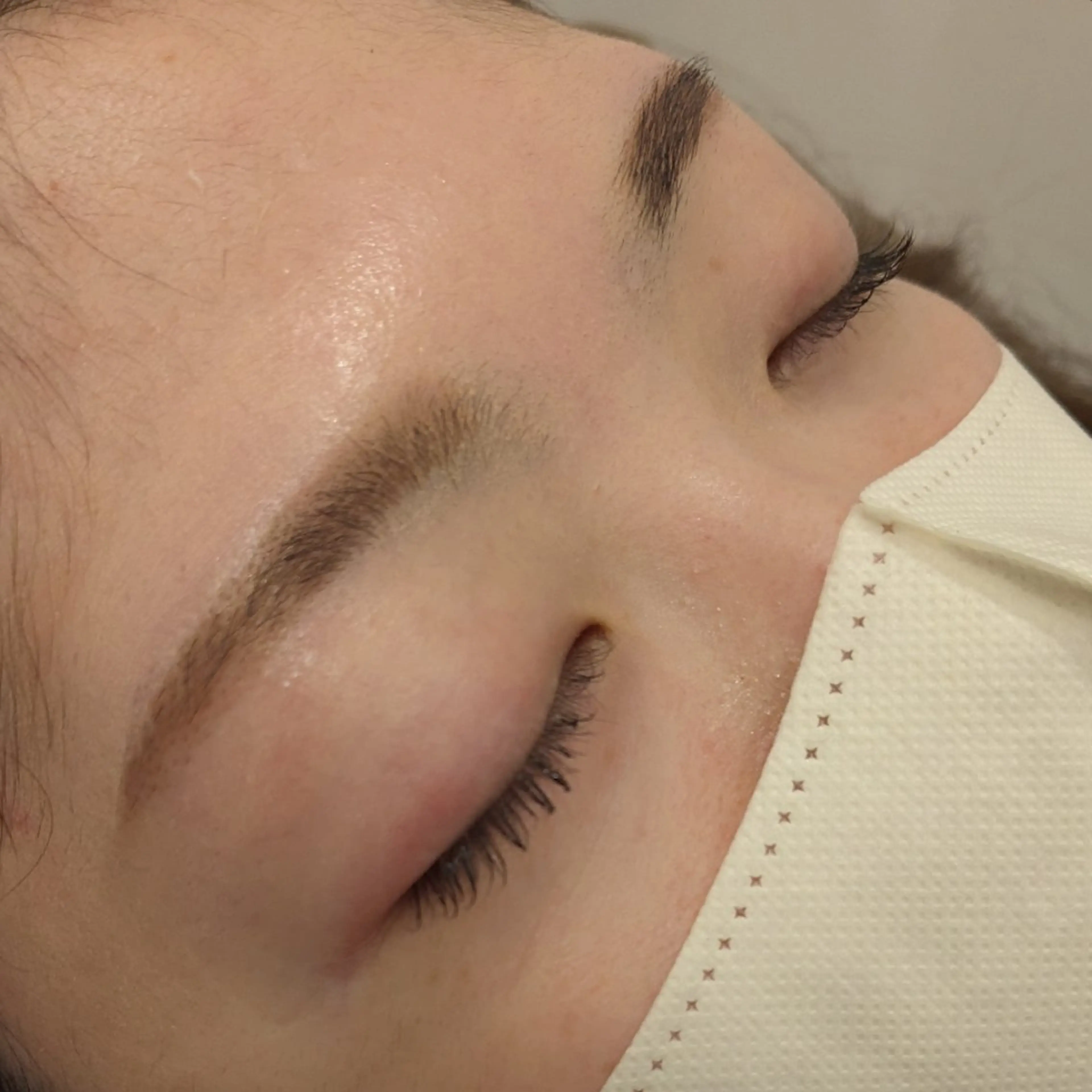 アイブロウ miia eye salon所属・miia  eye salon みさきのマツエク・マツパデザイン