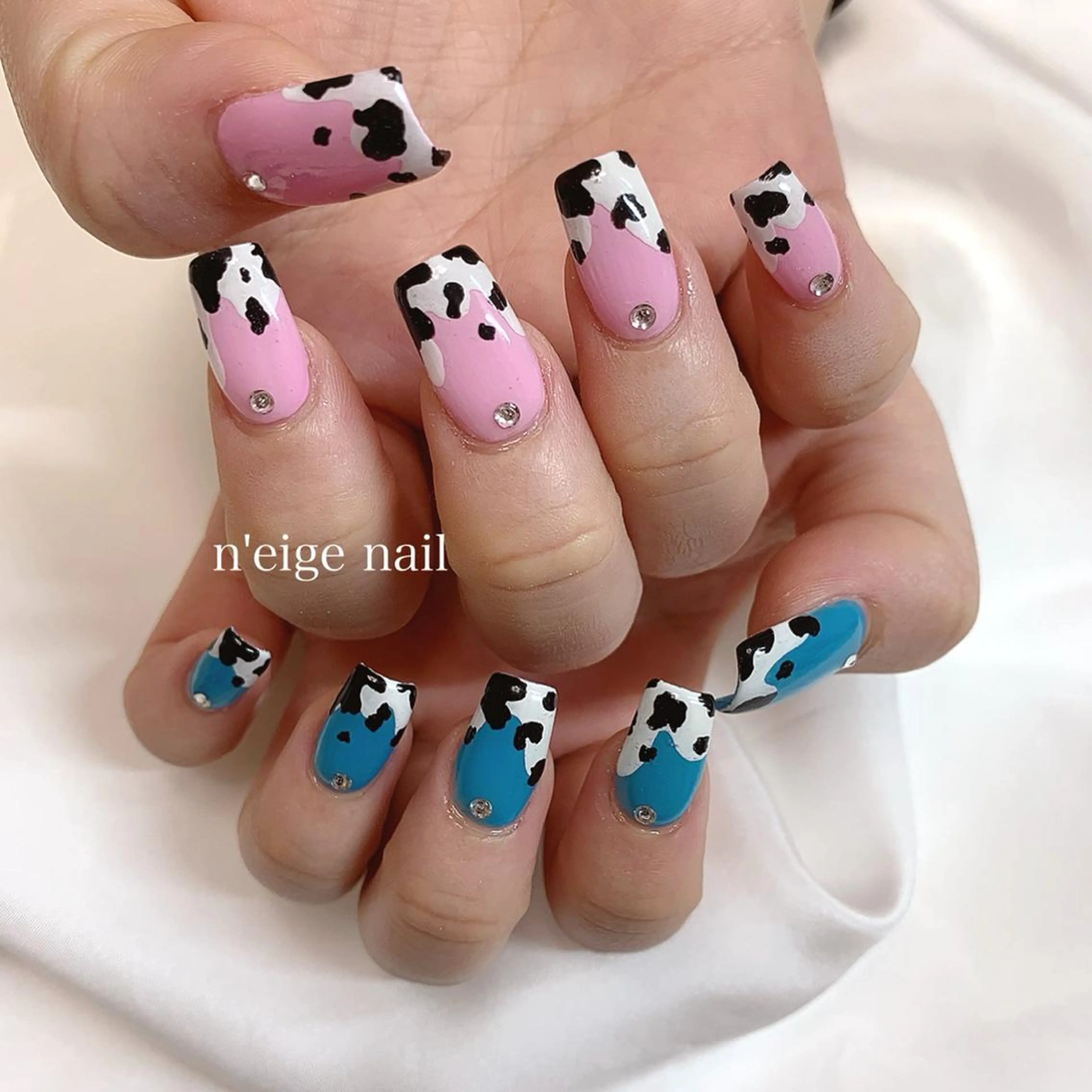 ネイル アートネイル ハート キラキラネイル 韓国ネイル ニュアンスネイル n'eige nail所属・大谷 綾香のネイルデザイン
