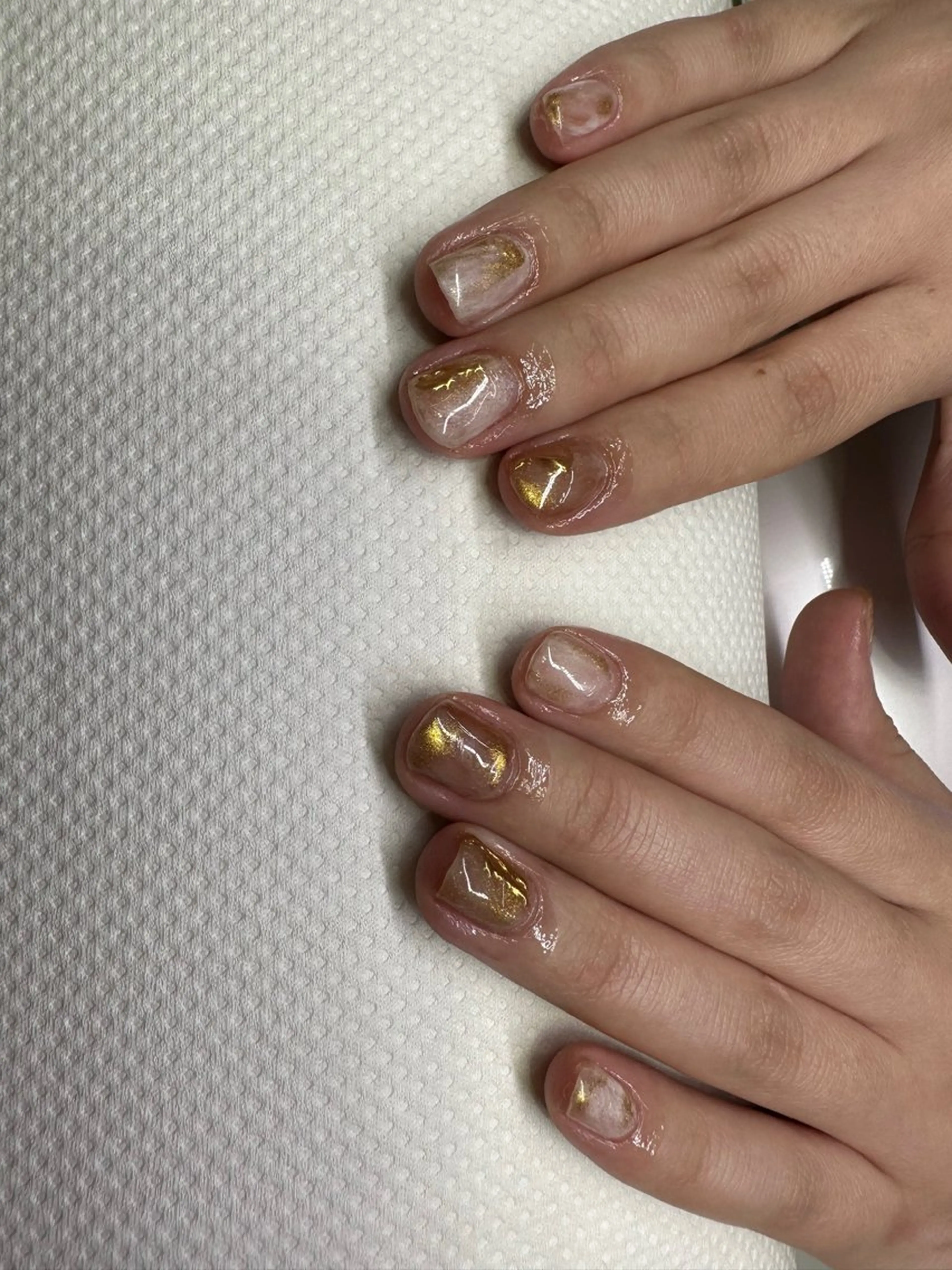 ネイル ゴールド ミラーネイル ニュアンスネイル 中西 美羽のネイルデザイン