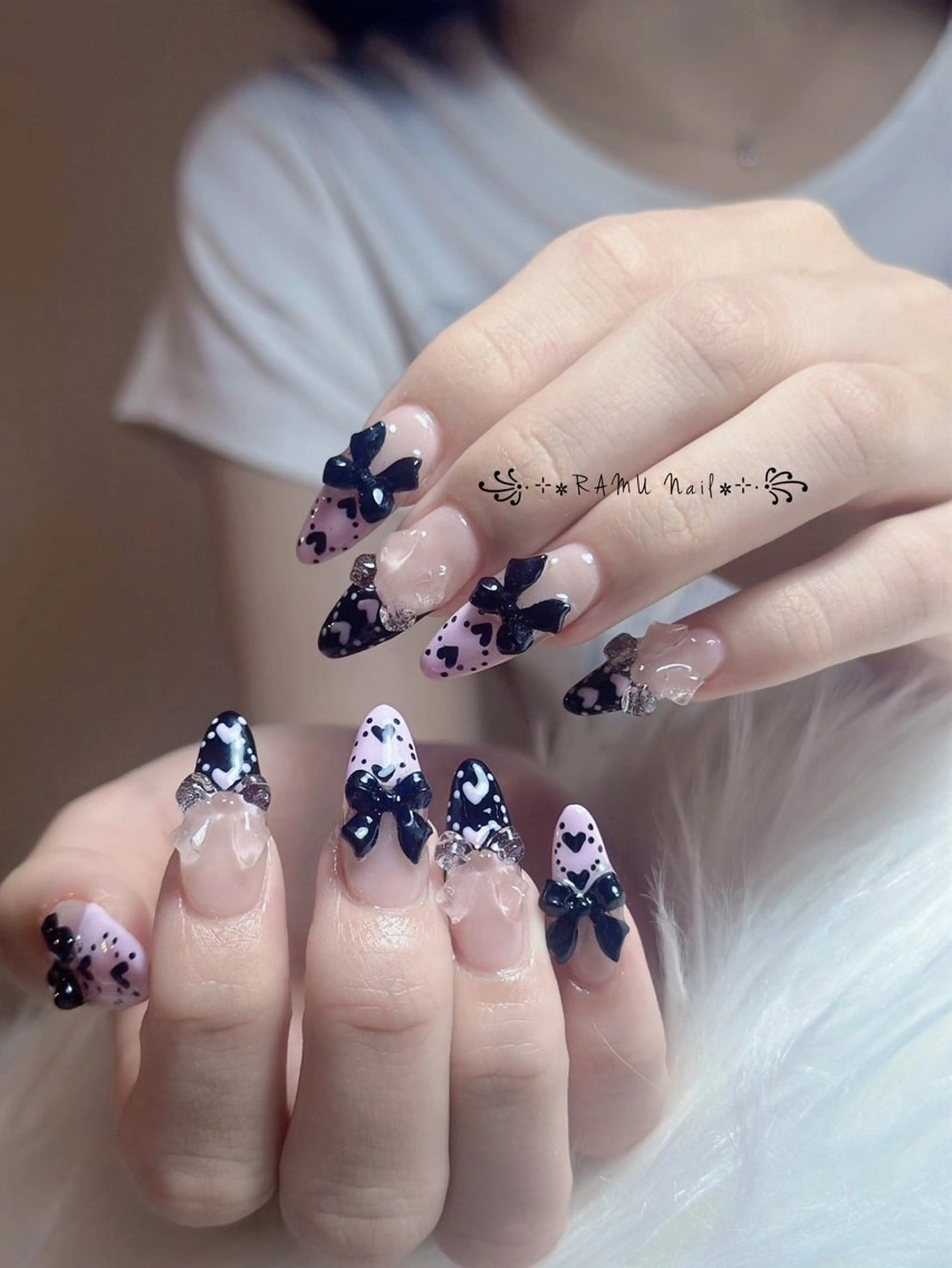 ネイル チークネイル フレンチネイル グラデーション キラキラネイル 韓国ネイル ハンドネイル RAMU_Nail 池袋店のネイルデザイン