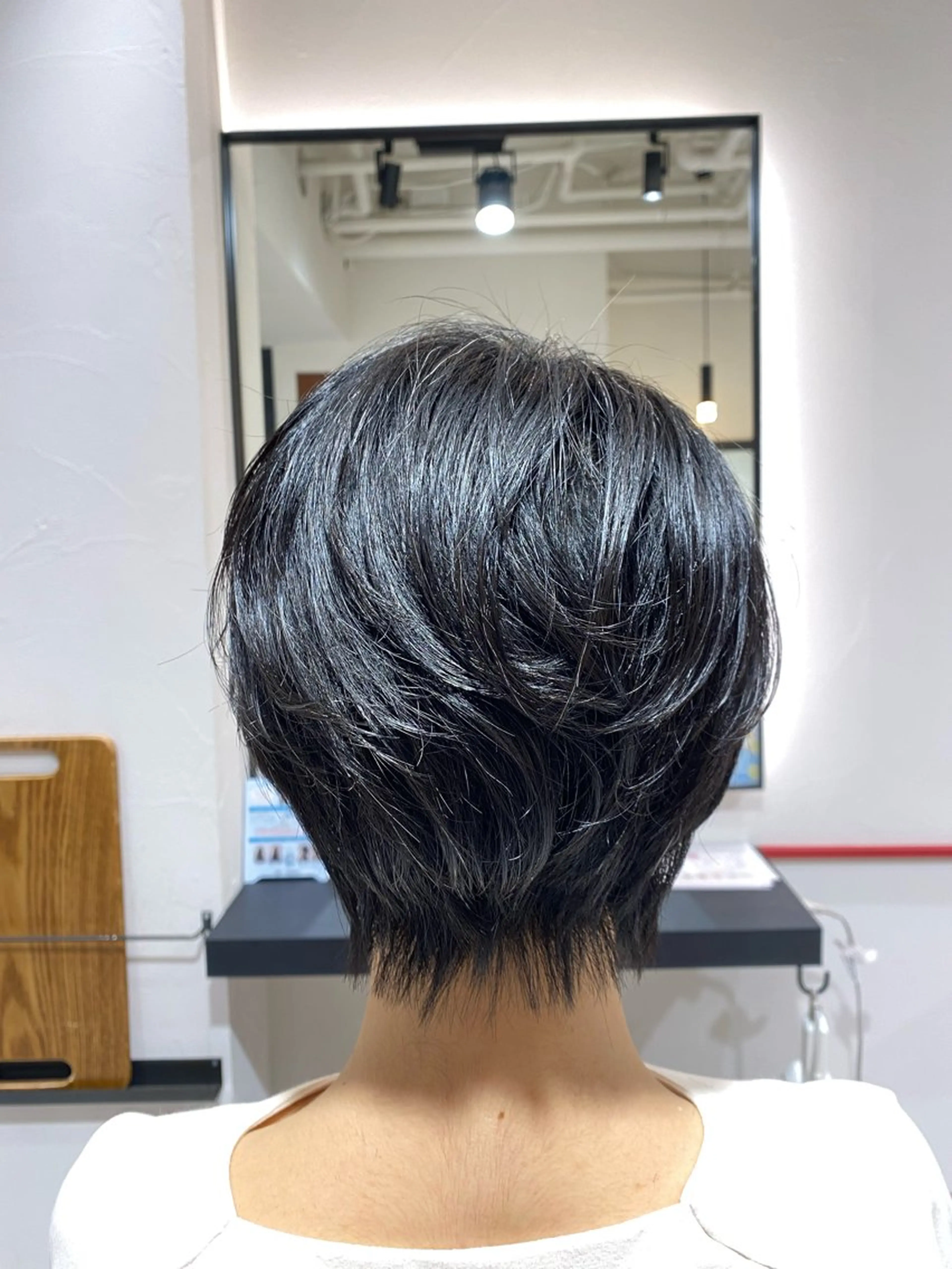 ショート equri×SHISEIDO所属・下田 希/レディースカットのヘアスタイル