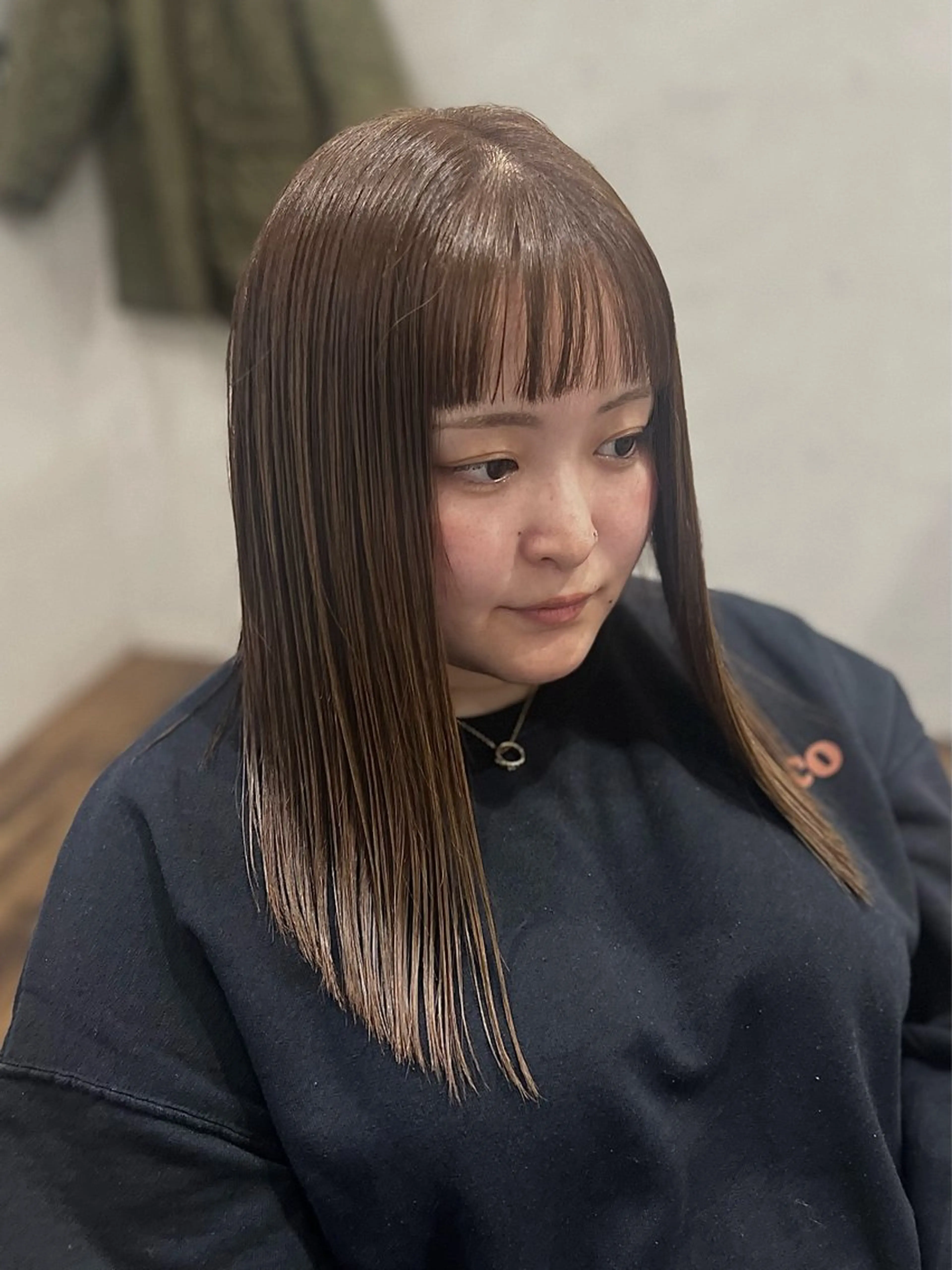 ミディアム アッシュ カット ヘアカラー トリートメント Rounds by LIEN 錦糸町所属・ナチュラルカラー 錦糸町【三橋衿奈】のヘアスタイル