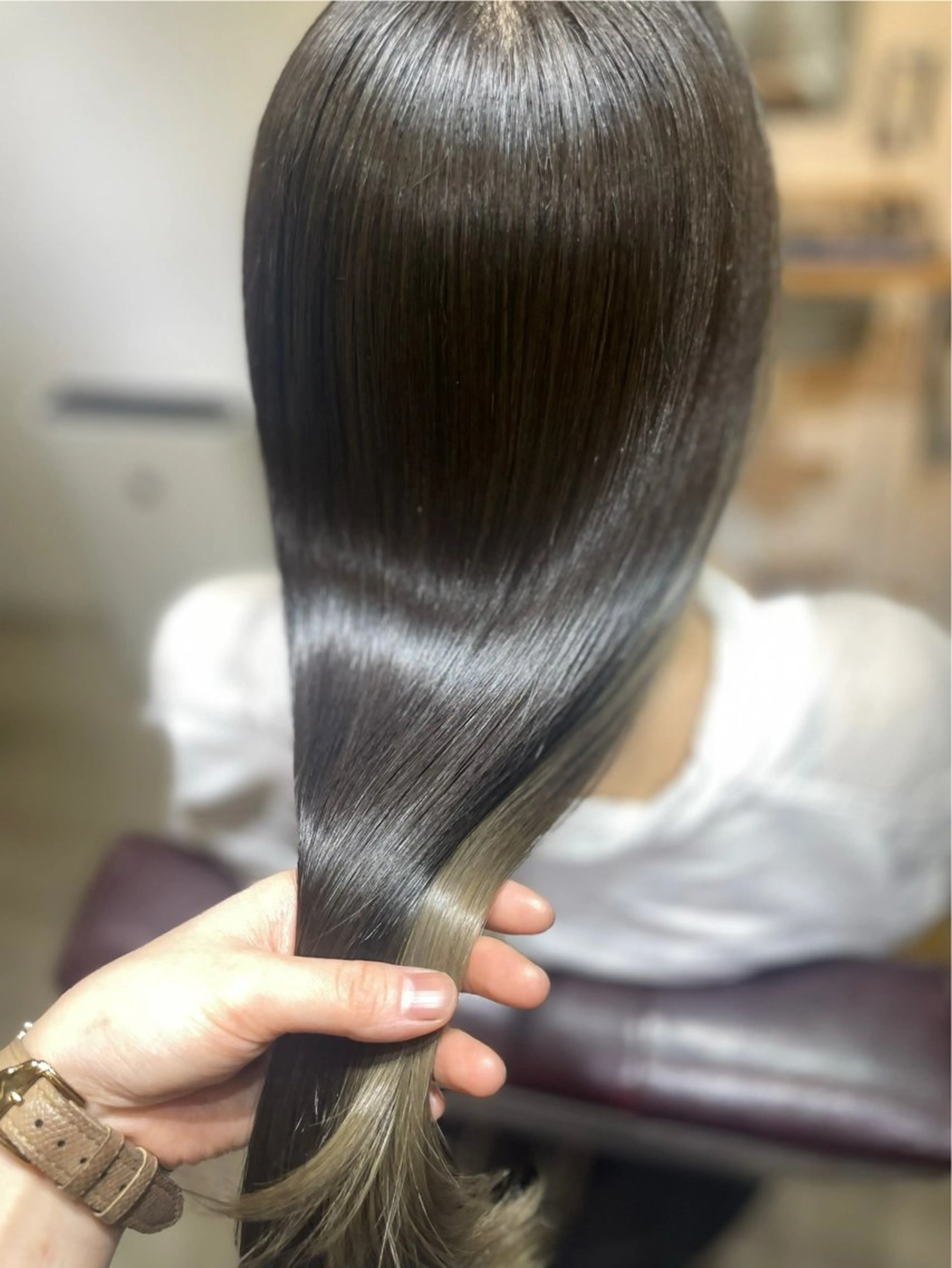 ロング カラー 星野 茉由のヘアスタイル