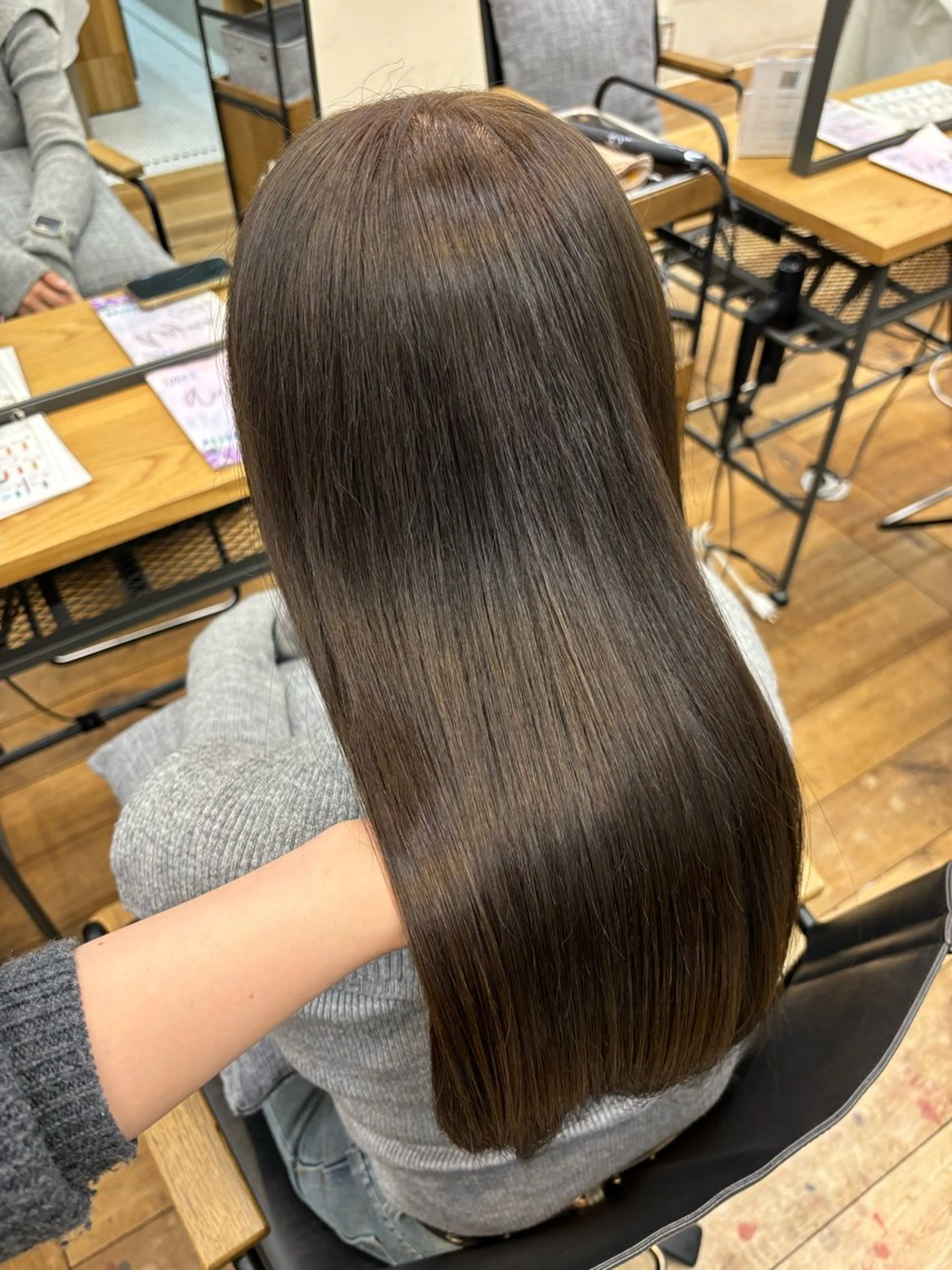 ロング よこやま なぎさのヘアスタイル