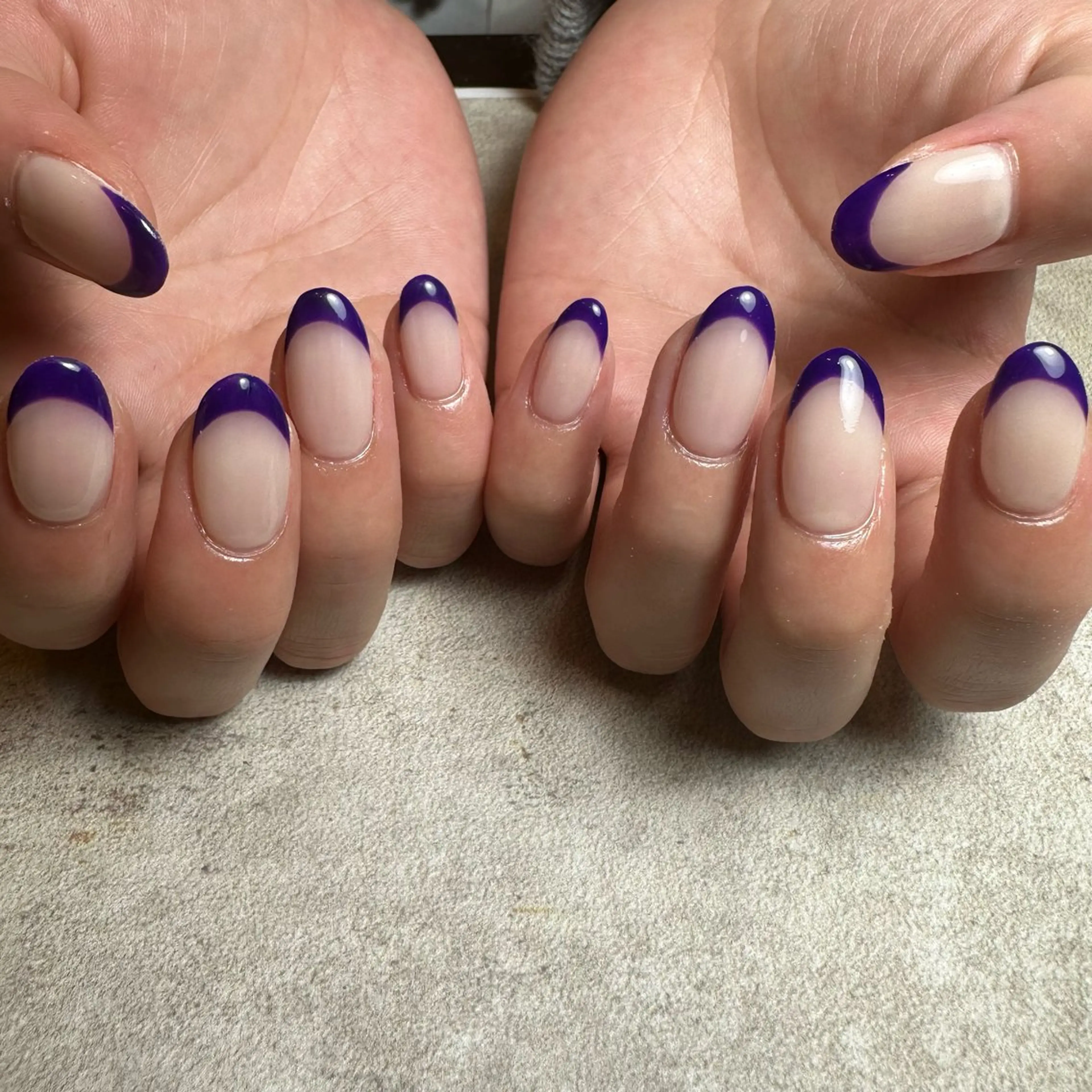 ネイル フレンチネイル パープル nailroom Anmie.のネイルデザイン