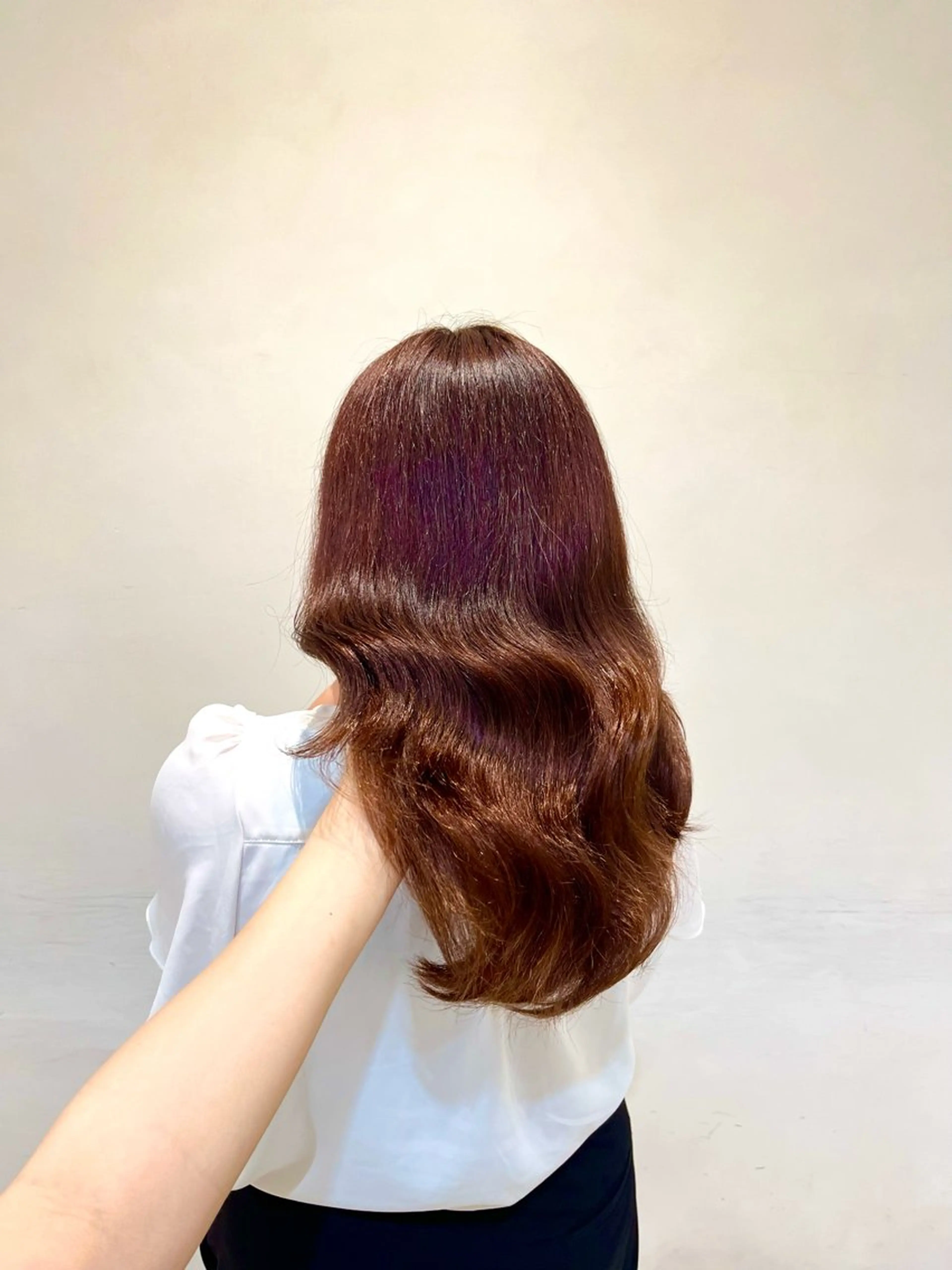 ロング レイヤーカット/ 透明感カラー/カナのヘアスタイル