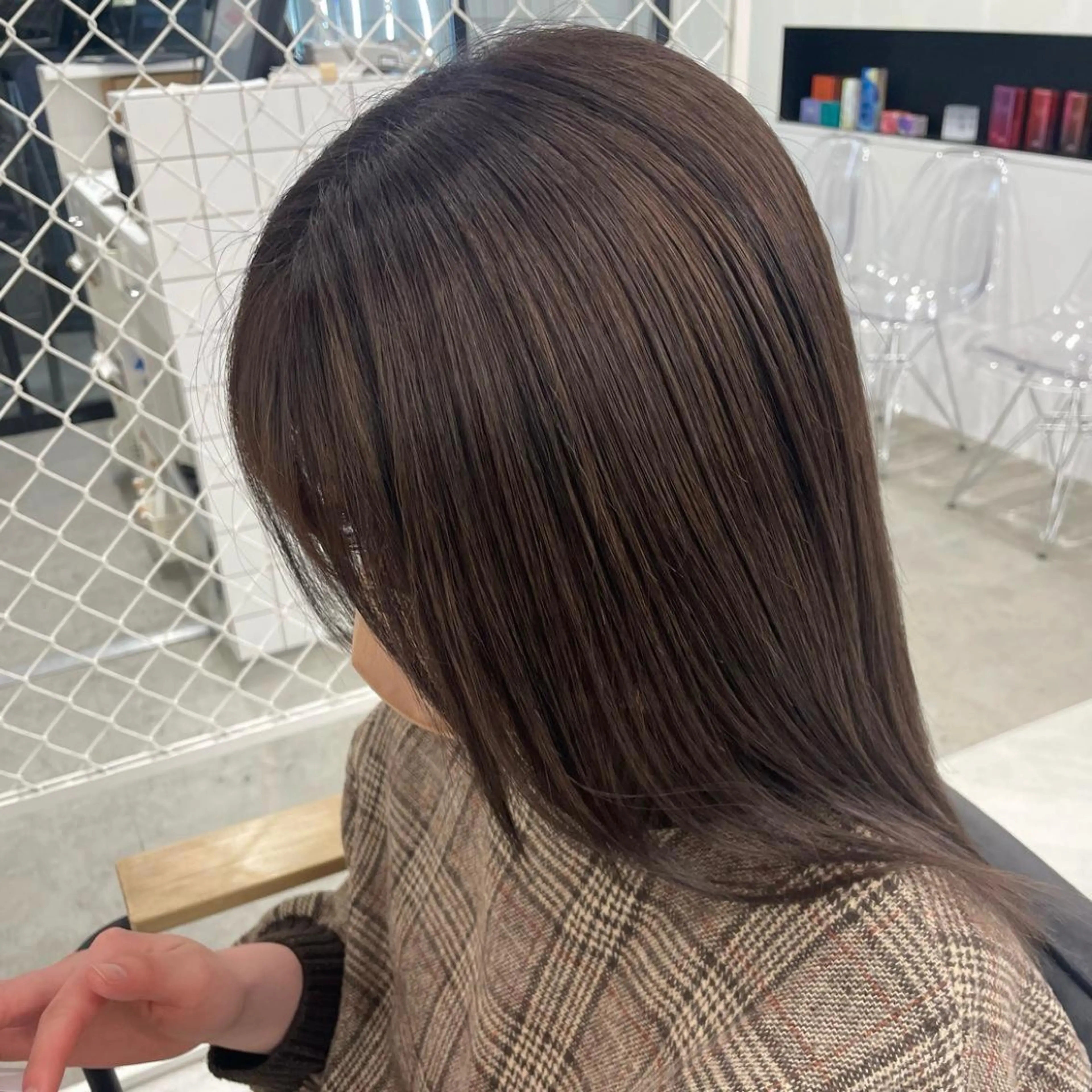 ショート カラー パーマ ヘアアレンジ メンズ キッズ ネイル マツエク・マツパ アイブロウ ブラウンカラー ダークブラウン カラーマツエク ブラウン mona/ ストレートスタイル✨のヘアスタイル