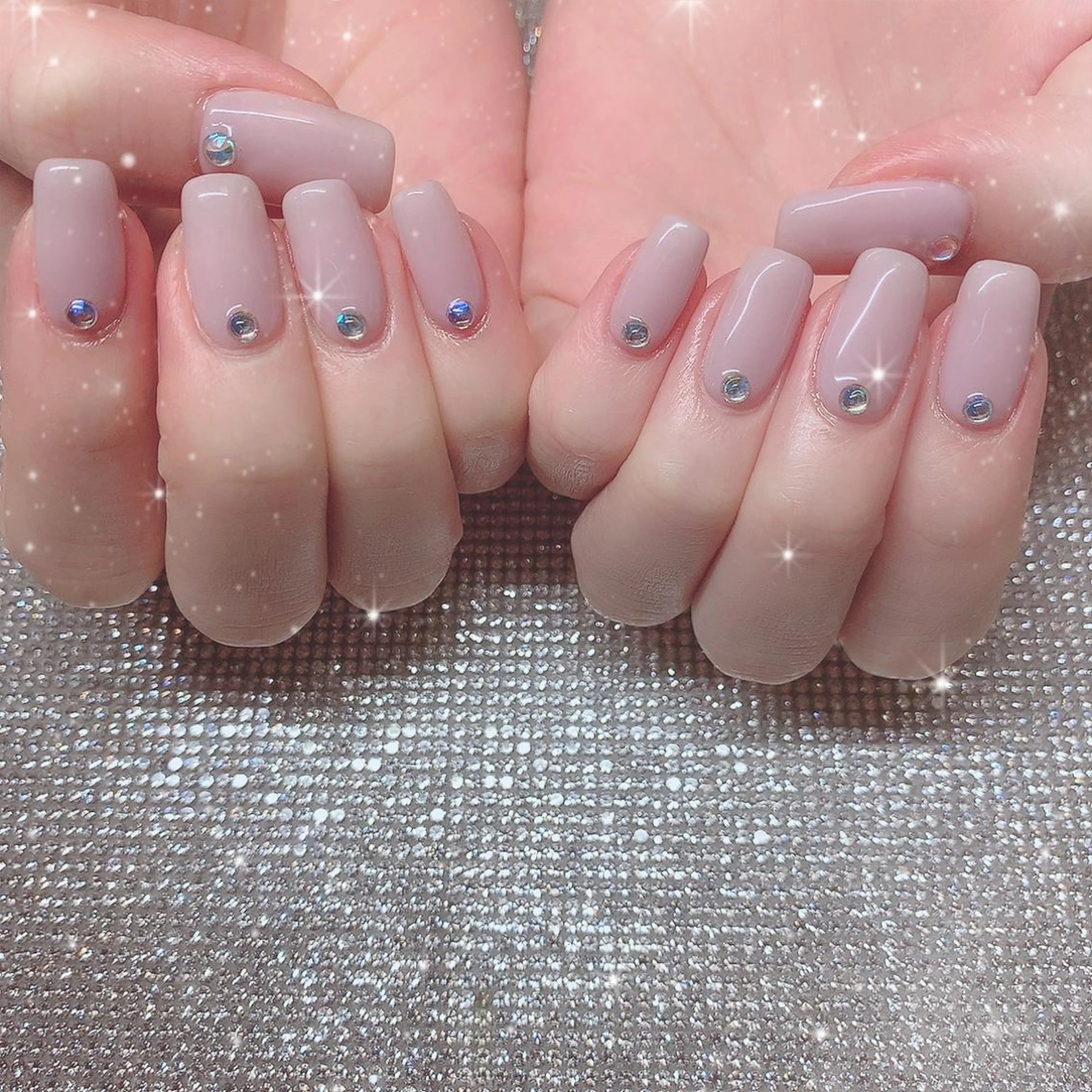 ネイル ストーンネイル Best Nail NANA🤍のネイルデザイン